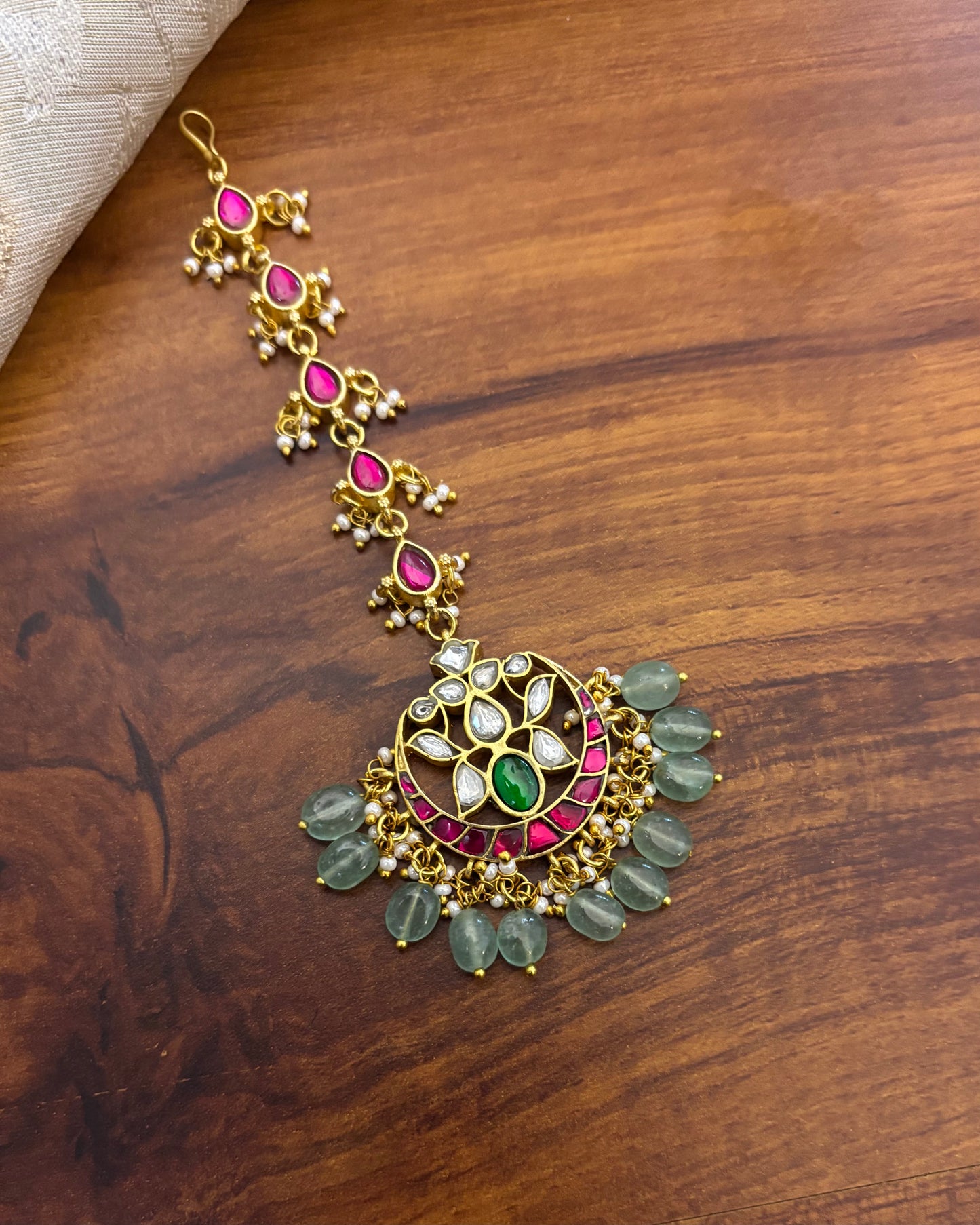 Jadau Kundan Floral Maang Tikka  – Gold-Plated Bridal Hair Jewellery | MT121