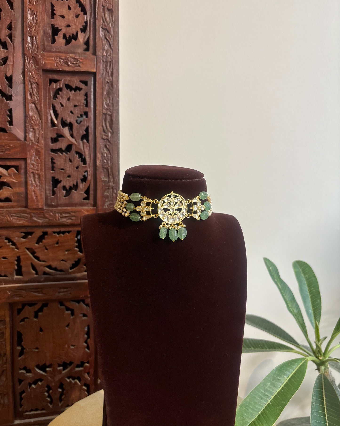 White Floral Kundan Choker With Earrings | Handmade Gold Plated | NC484