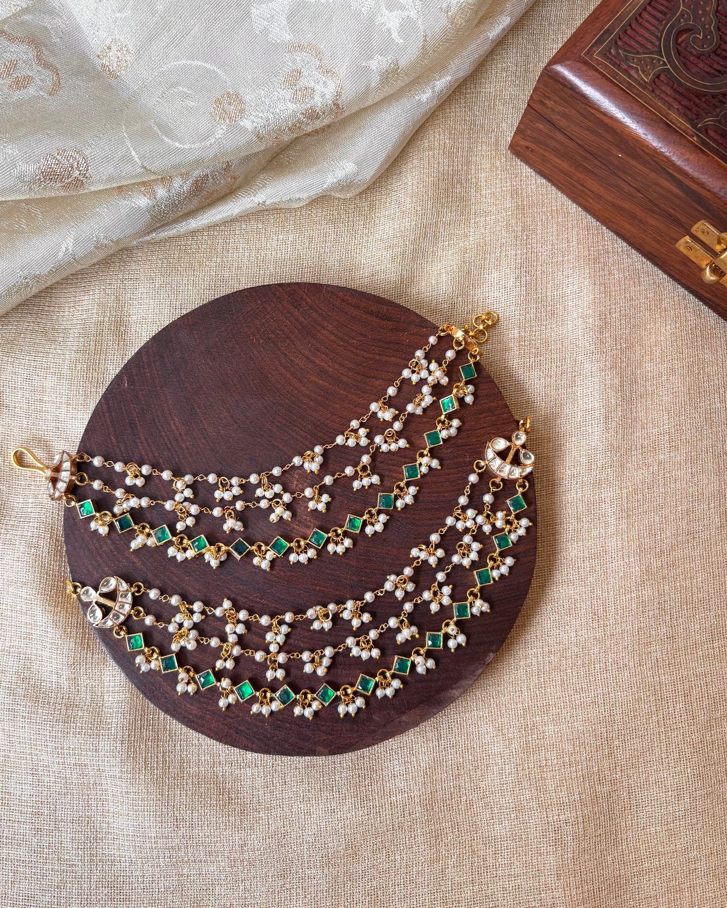 Minimal Jadau Kundan Three-Layer Pearl Ear Chain – Green & White | EC071
