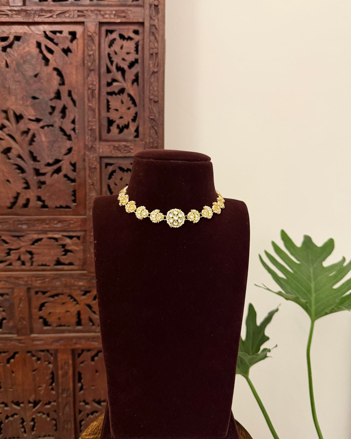 White Minimal Floral Kundan Choker | Handmade Gold Plated | NC695