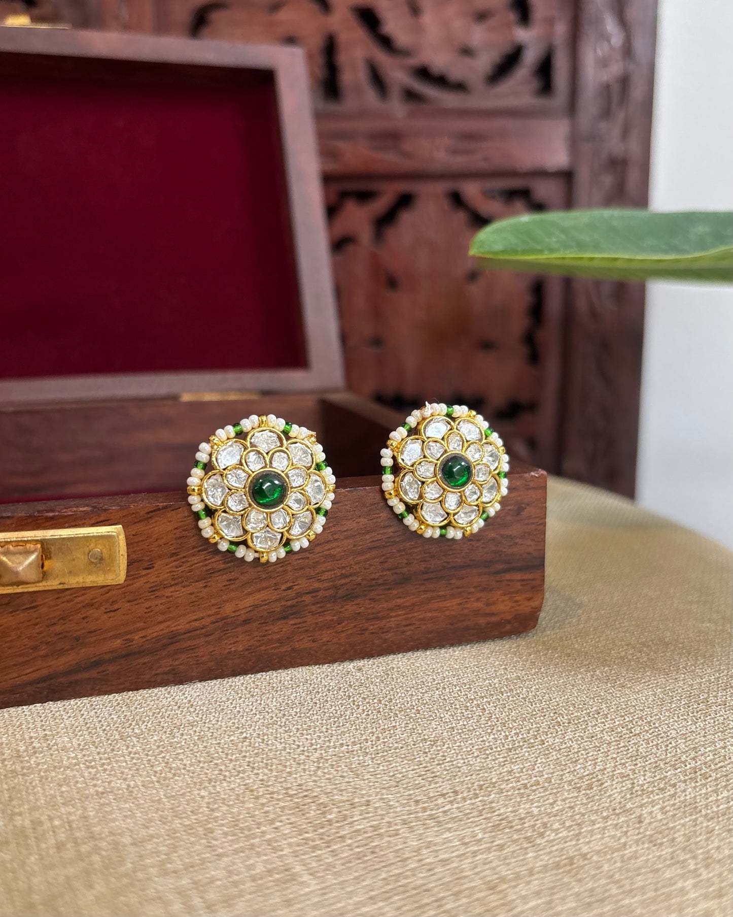Green White Floral Stud Earrings | ER323