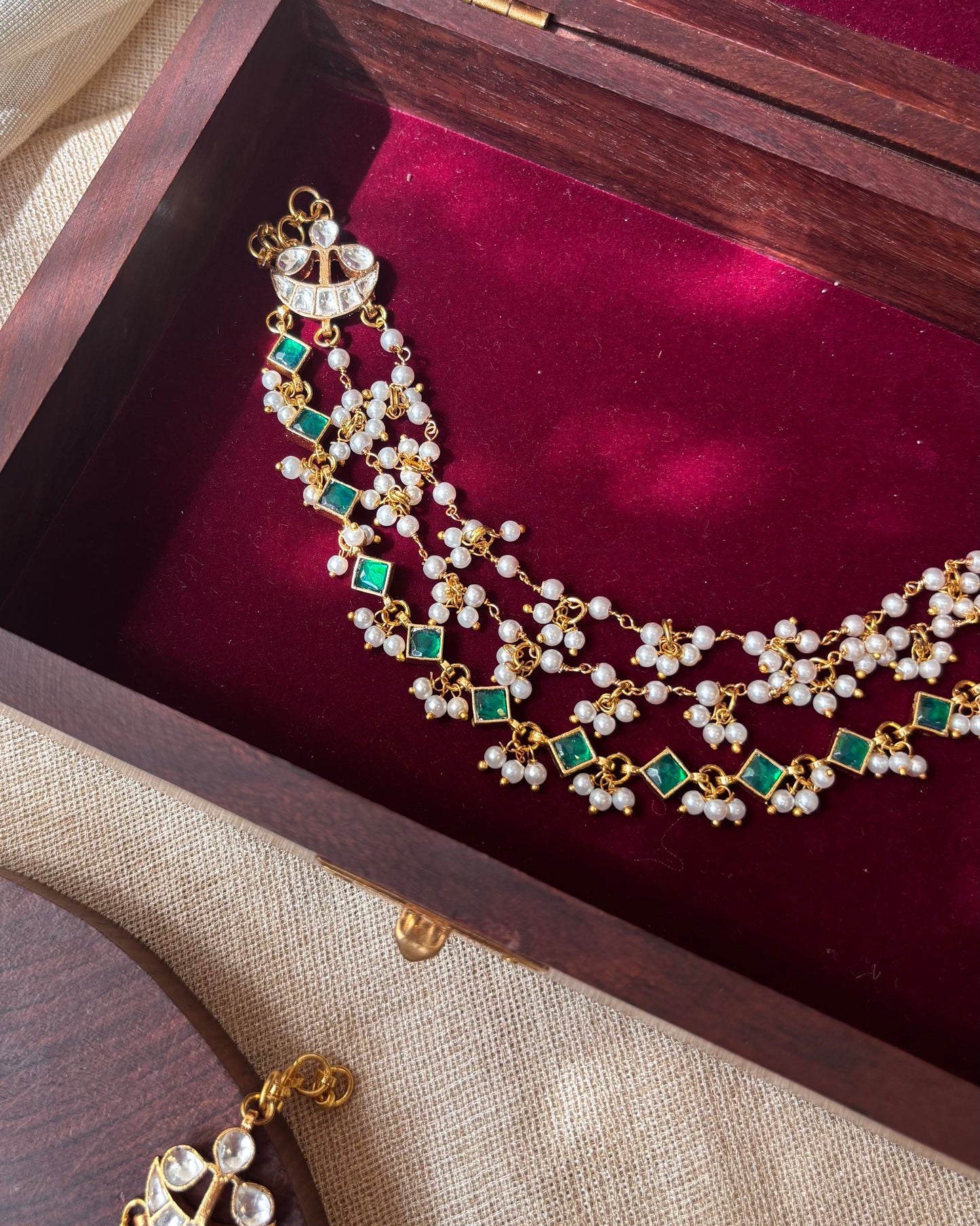 Minimal Jadau Kundan Three-Layer Pearl Ear Chain – Green & White | EC071