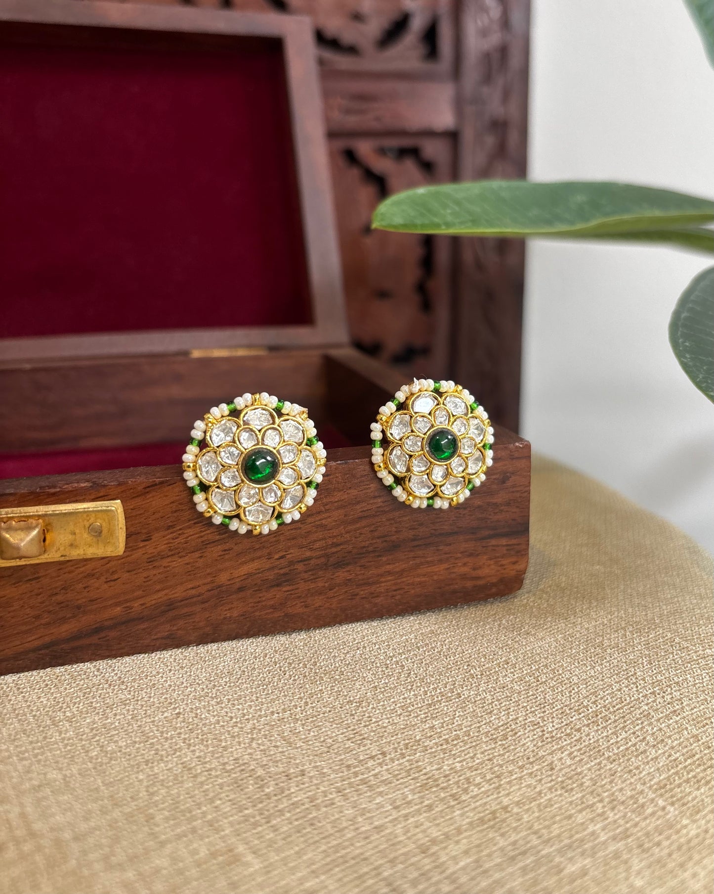Green White Floral Stud Earrings | ER323