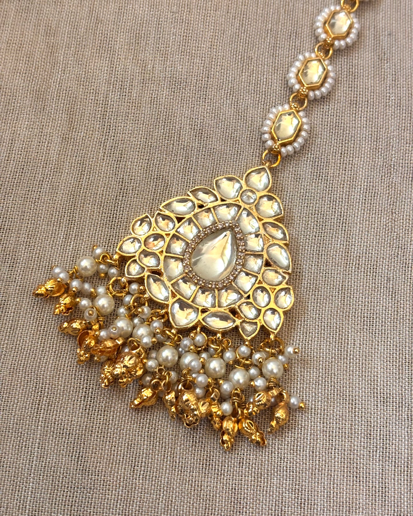 White Jadau Kundan Maang Tikka | Gold Plated