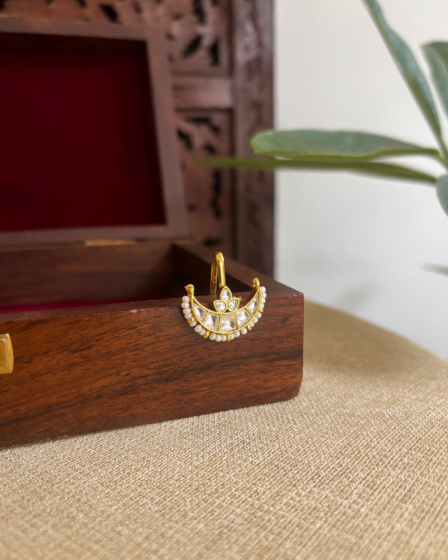 Chand Kundan Hair Pendant – Elegance for Your Braids | HA309