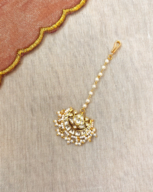 White Lotus Minimal Jadau Kundan Maang Tikka | Gold Plated