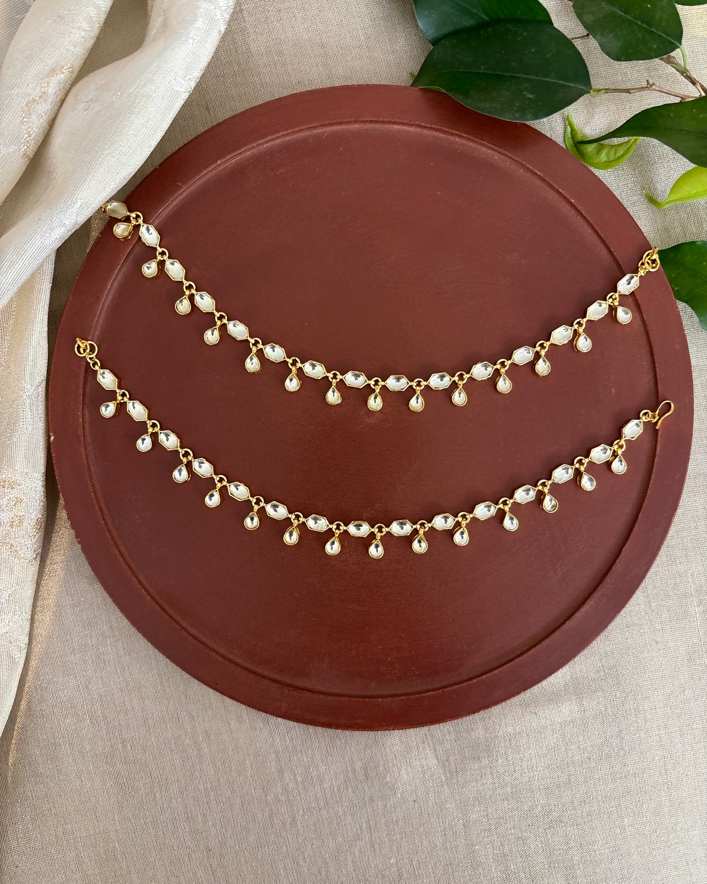 Single Layer White Kundan Ear Chain – Minimal Elegant Ear Accessory  | EC156