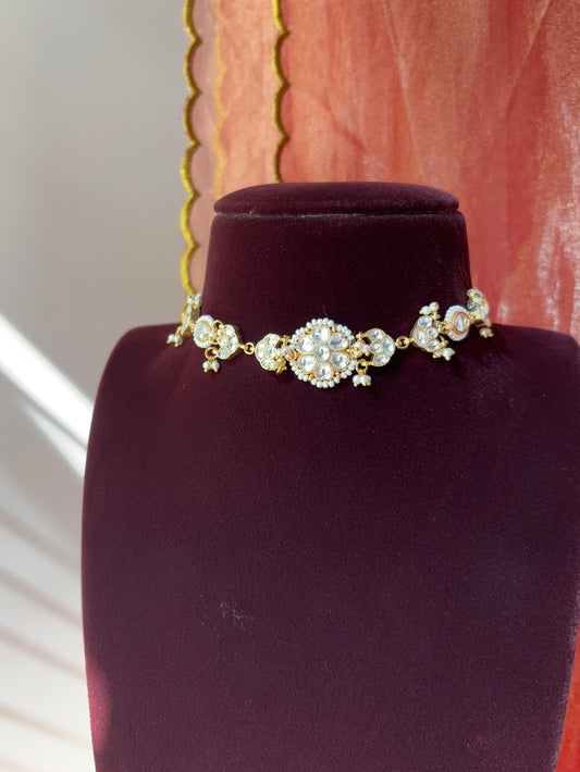 White Floral Kundan Choker | Gold Plated | CH004