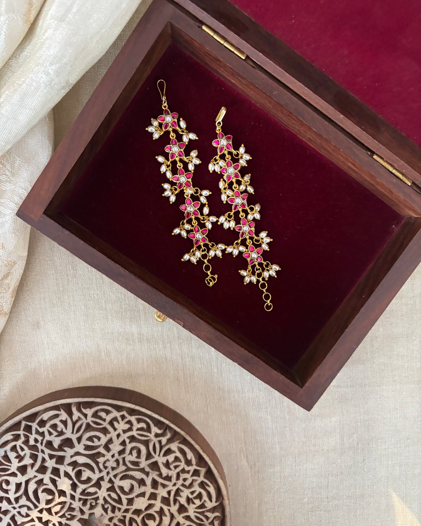 Floral Jadau Kundan Straight Ear Chain –  Multicolor | EC137