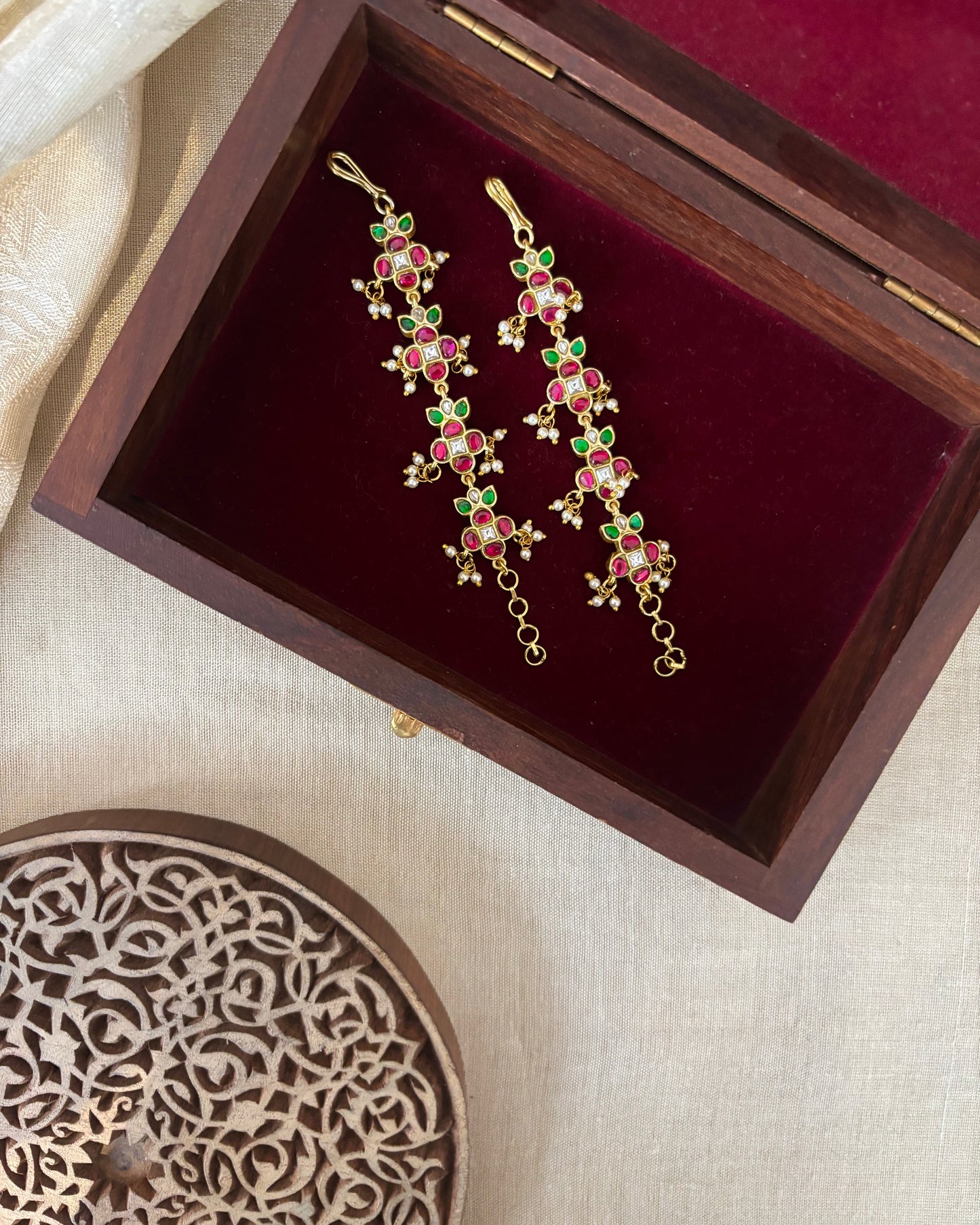 Floral Jadau Kundan Straight Ear Chain –  Multicolor | EC138