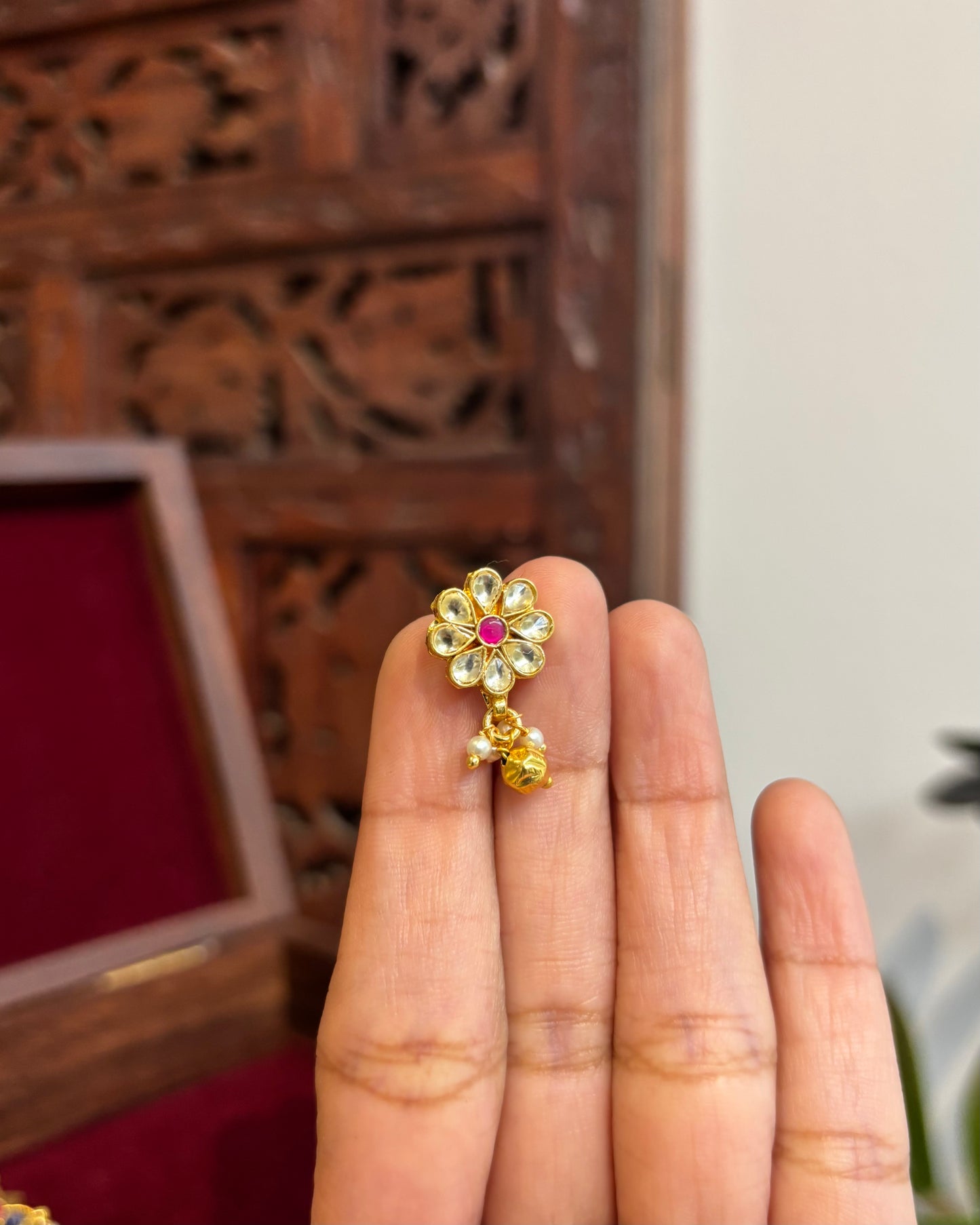 Floral Minimal Floral Clip On Nosepin | NP099