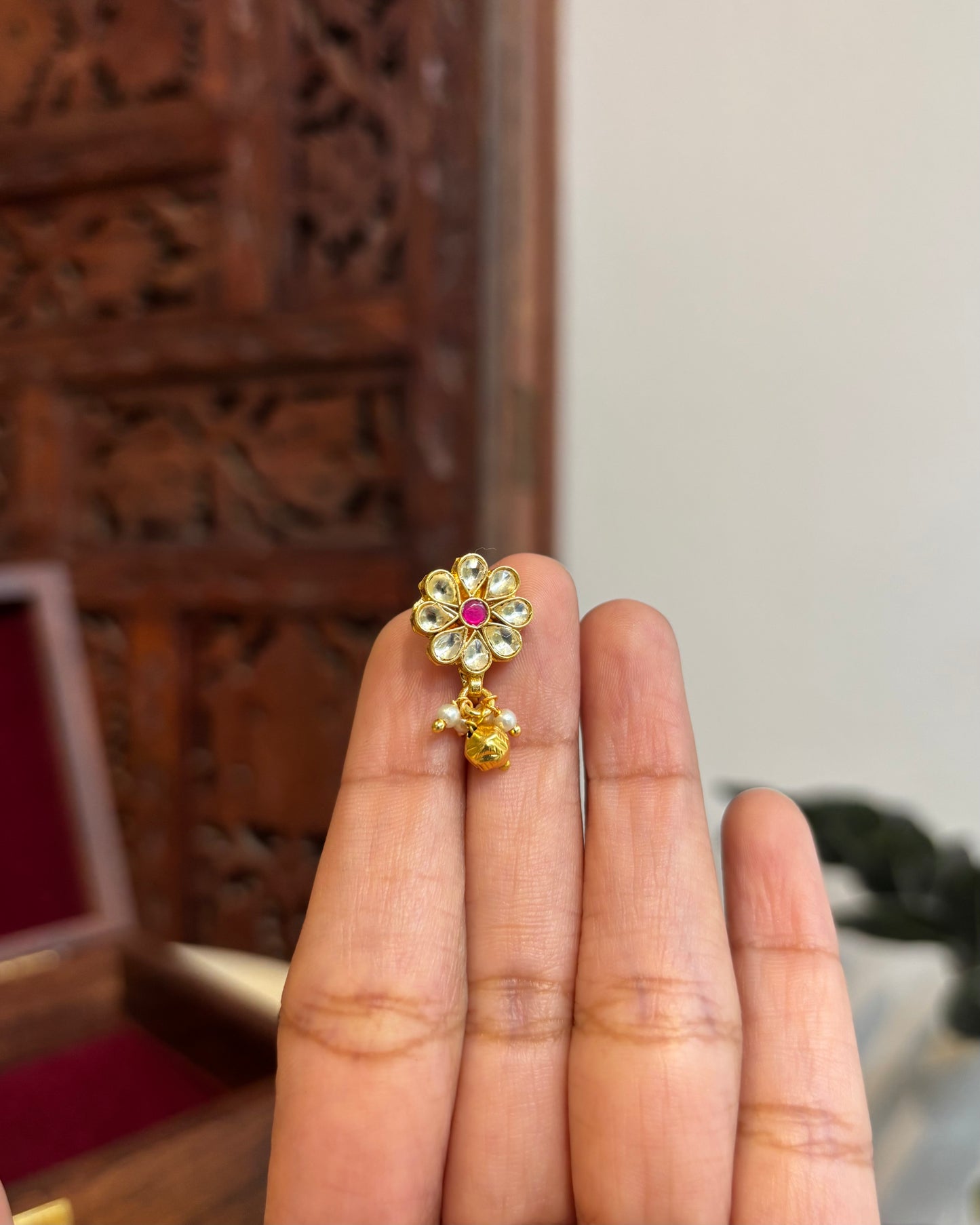 Floral Minimal Floral Clip On Nosepin | NP099