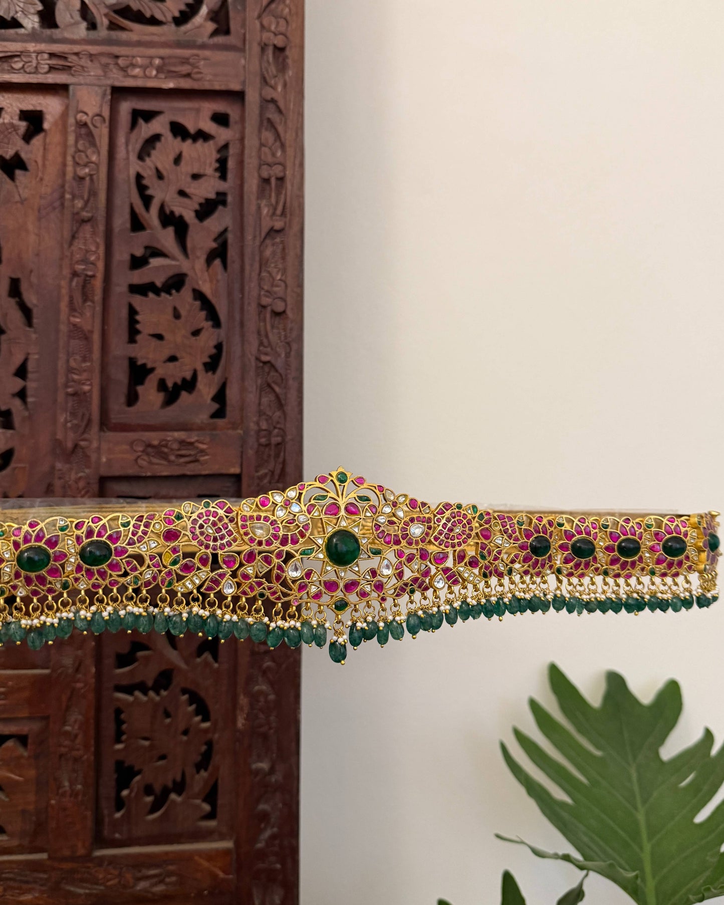 Jadau Kundan Hip Belt with Adjustable Multi-Hook Closure | WB029