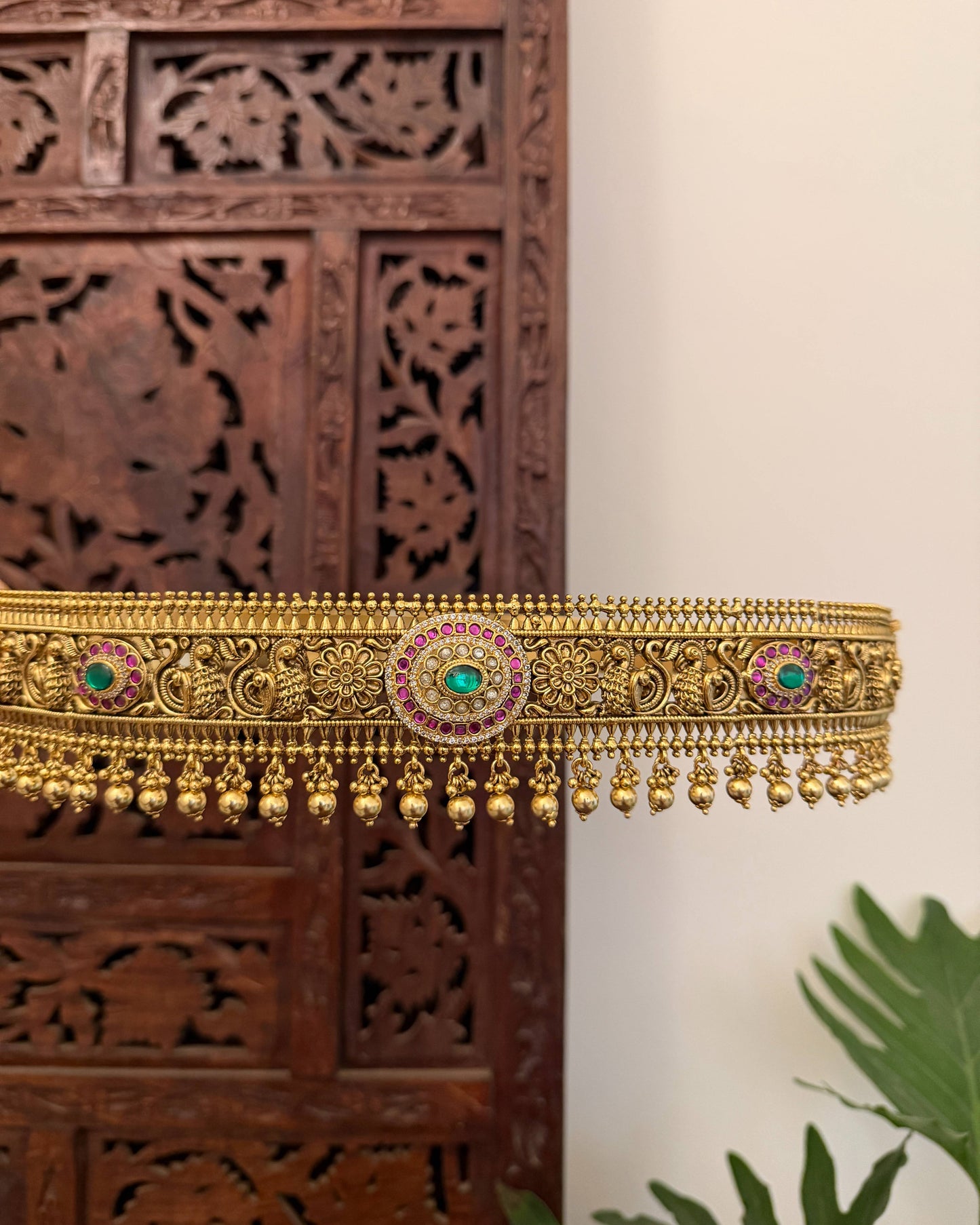 Floral Jadau Kundan Hip Belt with Adjustable Multi-Hook Closure | WB030