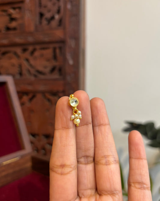 Minimal Floral Clip On Nosepin | NP103