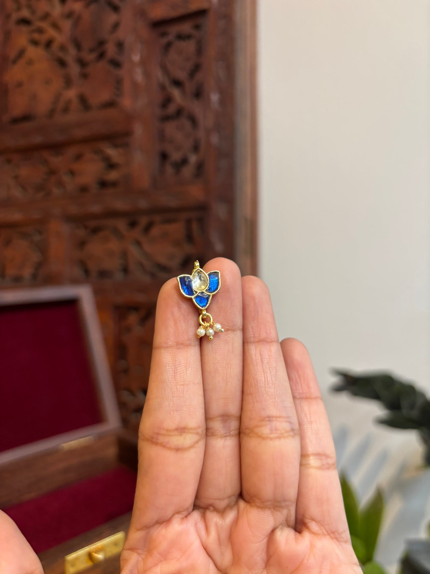 Lotus Minimal Floral Clip On Nosepin | NP098