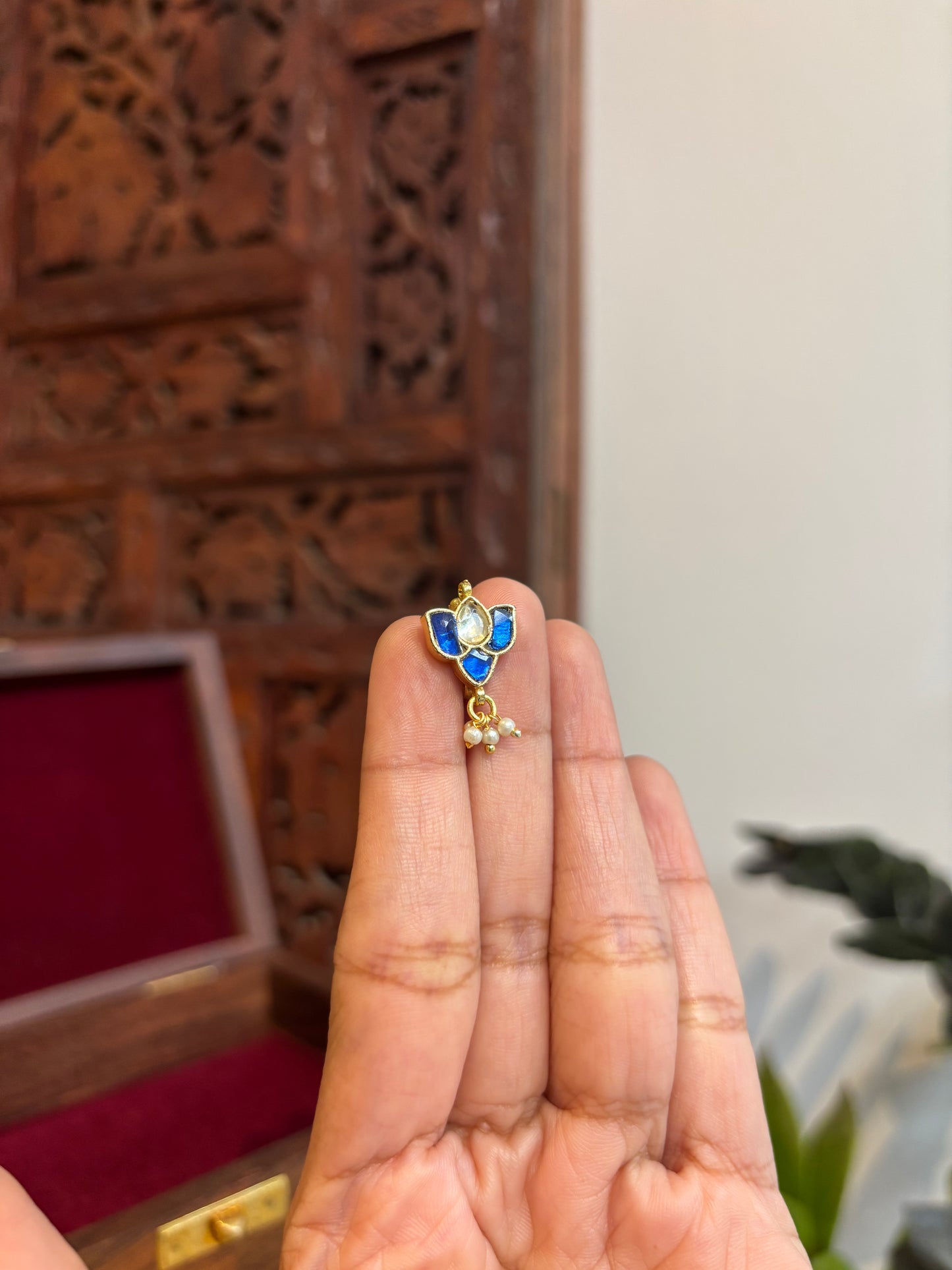 Lotus Minimal Floral Clip On Nosepin | NP098