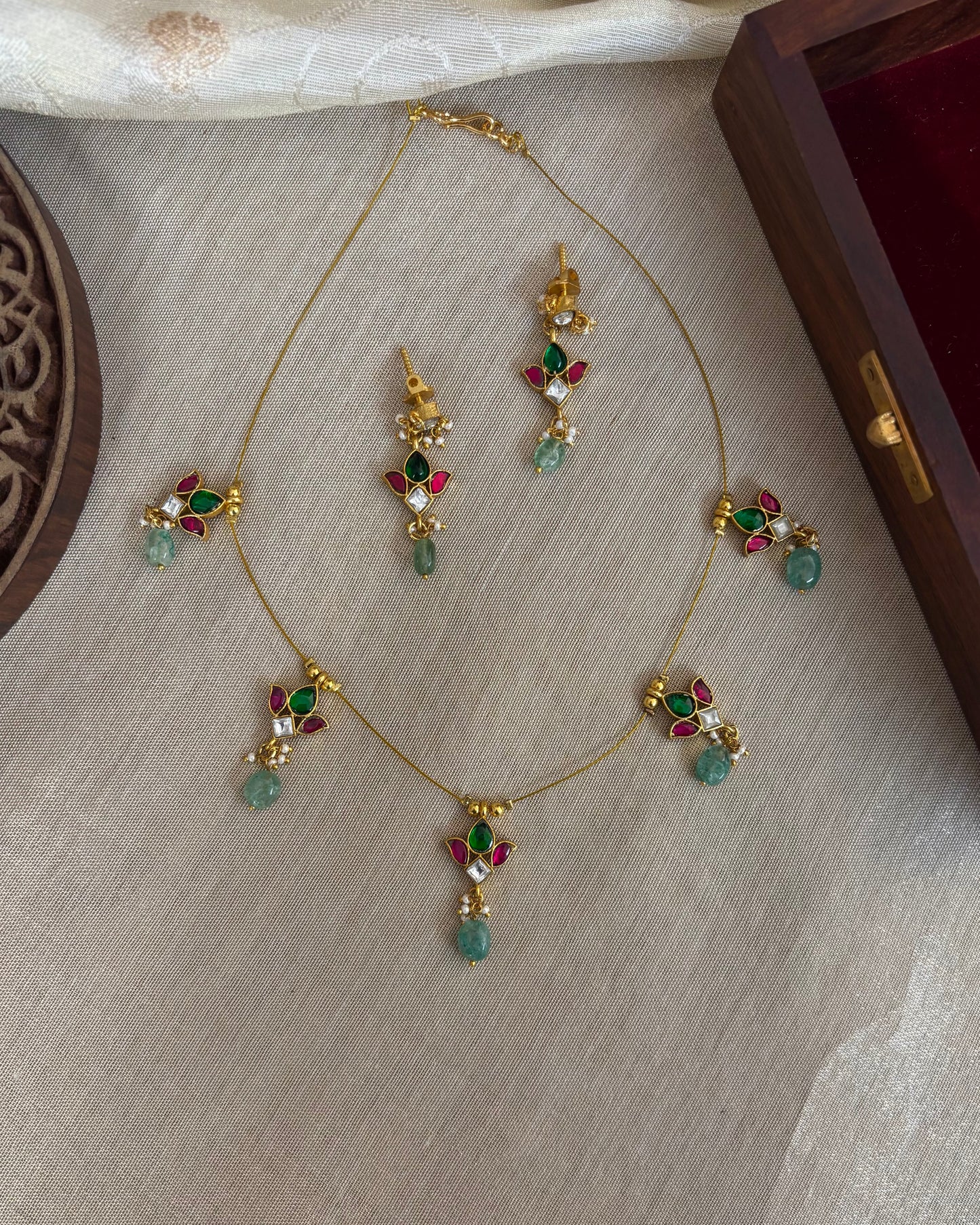 Jadau Kundan Invisible Chain Necklace with Earrings | Multi Colour | NC568