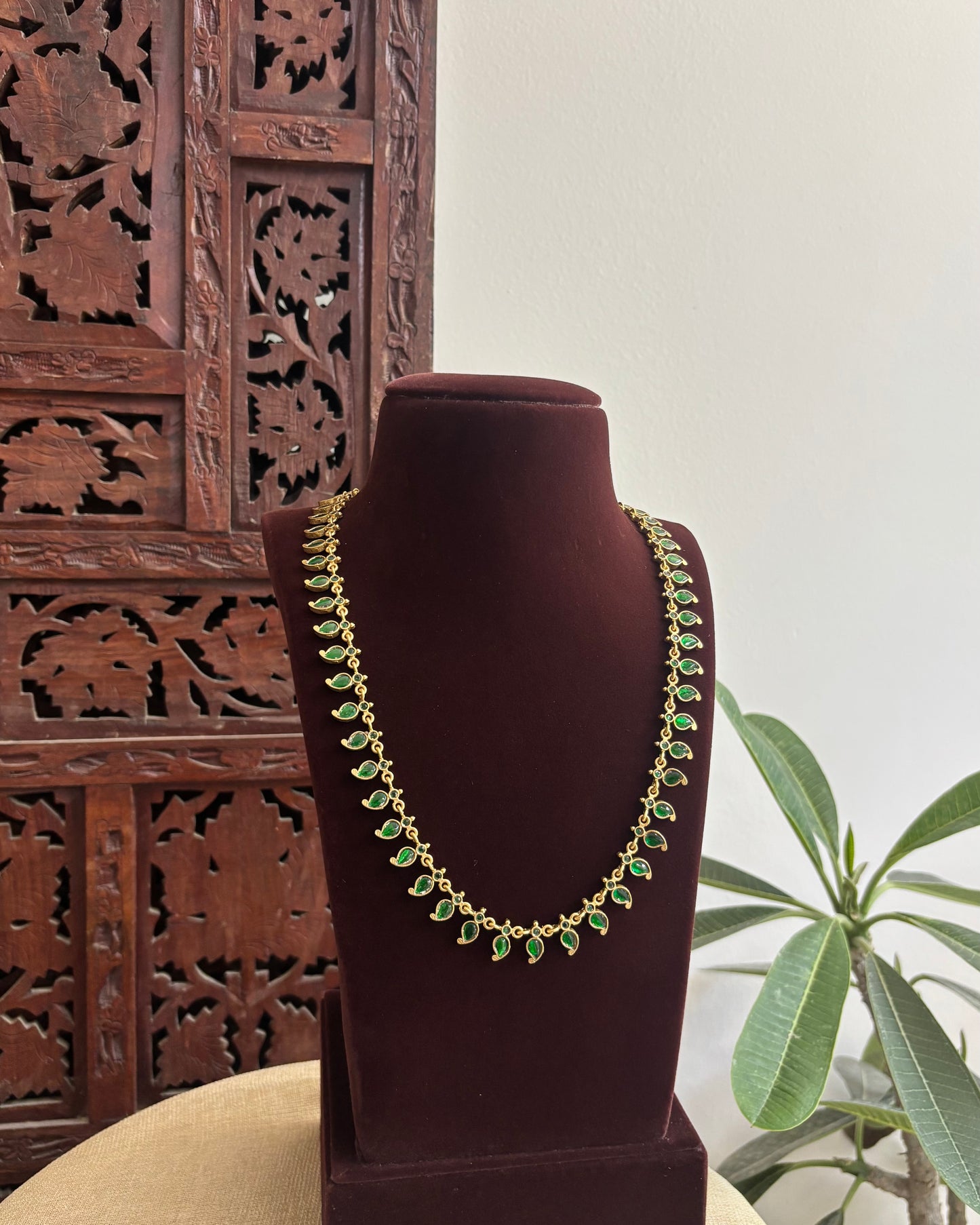 Mango Kundan Minimal Necklace | NC530