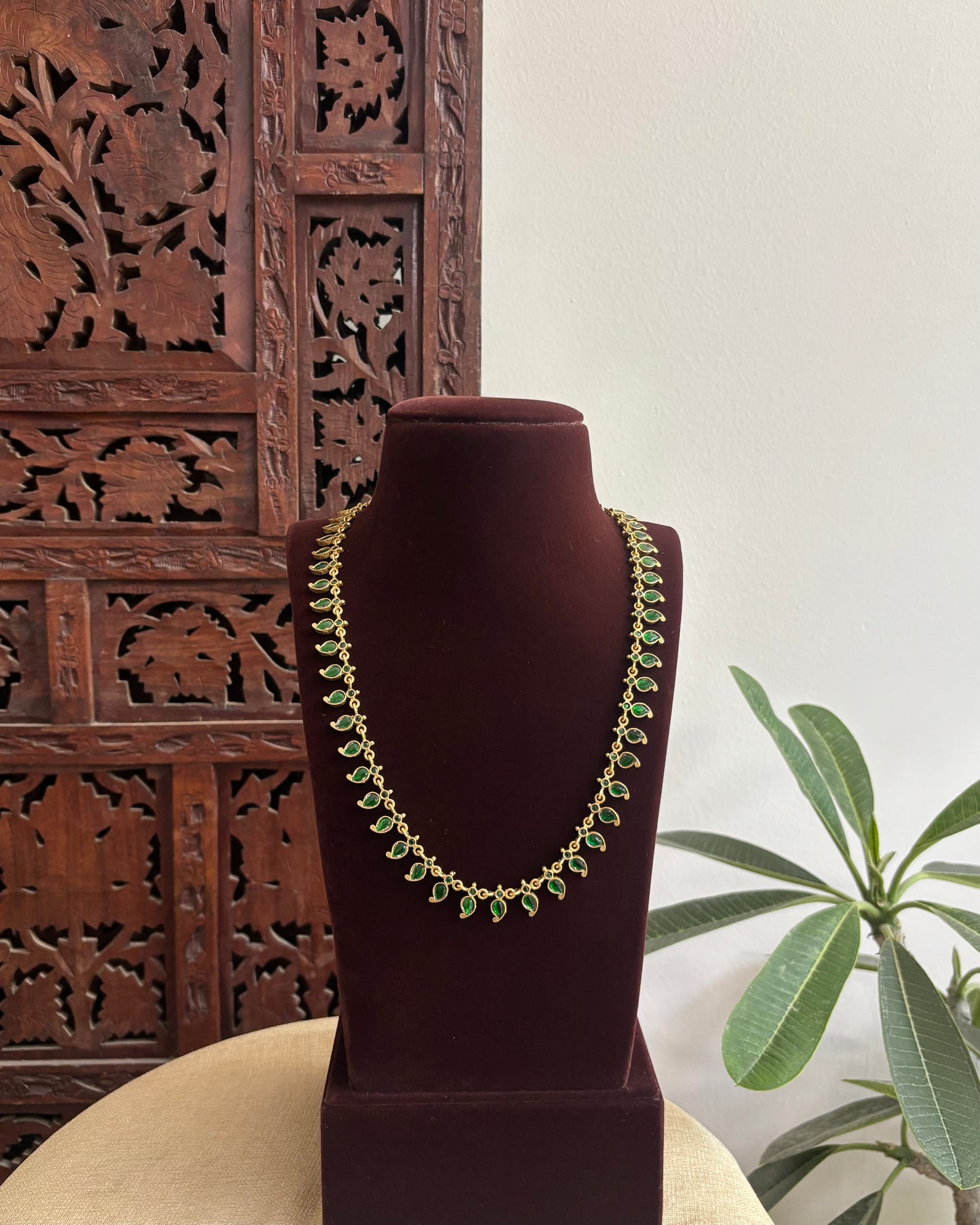 Mango Kundan Minimal Necklace | NC530