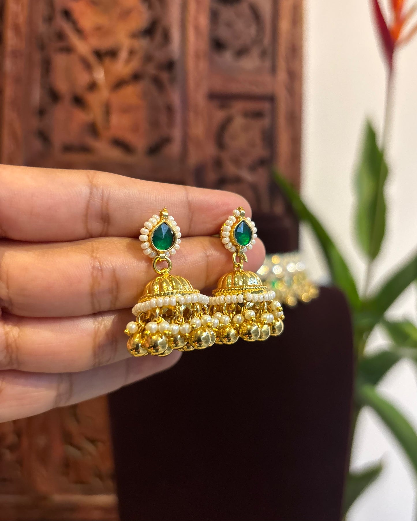 Green White Kundan Choker Set with Earrings – Minimal Statement | NC166