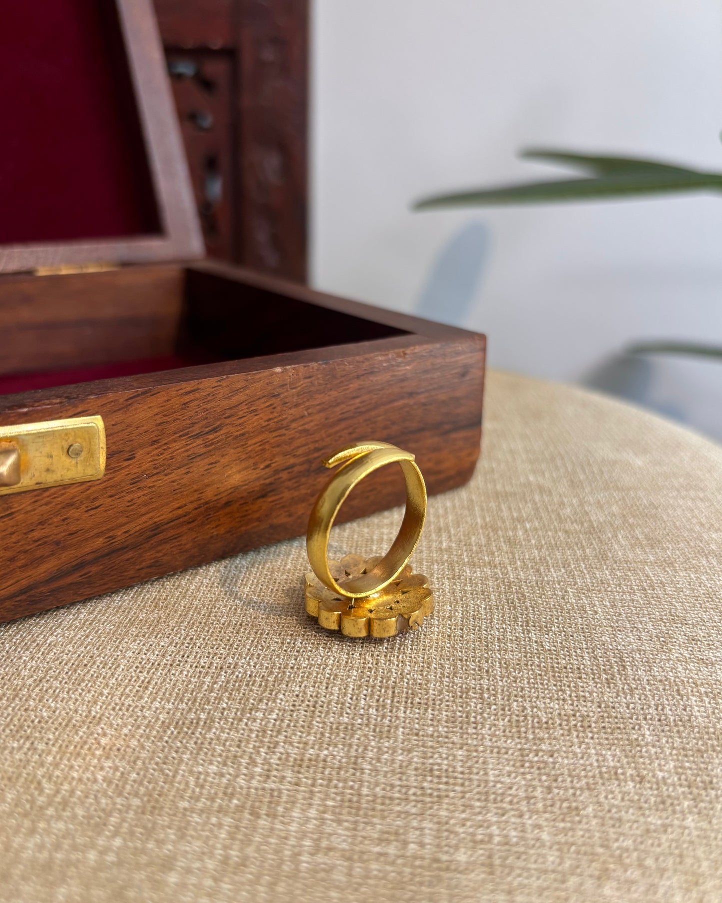 Jadau Kundan Adjustable Rings| Ruby & White | RG005