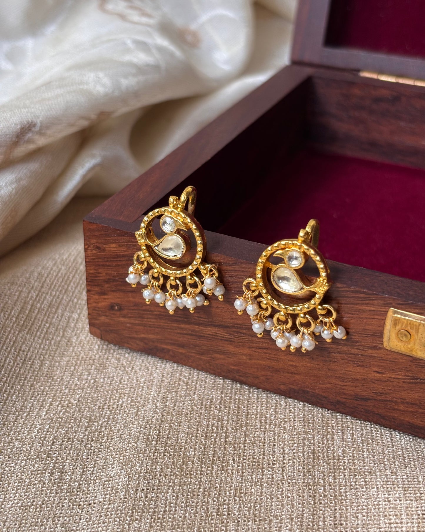 White & GoldHandcrafted Peacock Bugadi – Jadau Kundan Ear Accessory | ER067