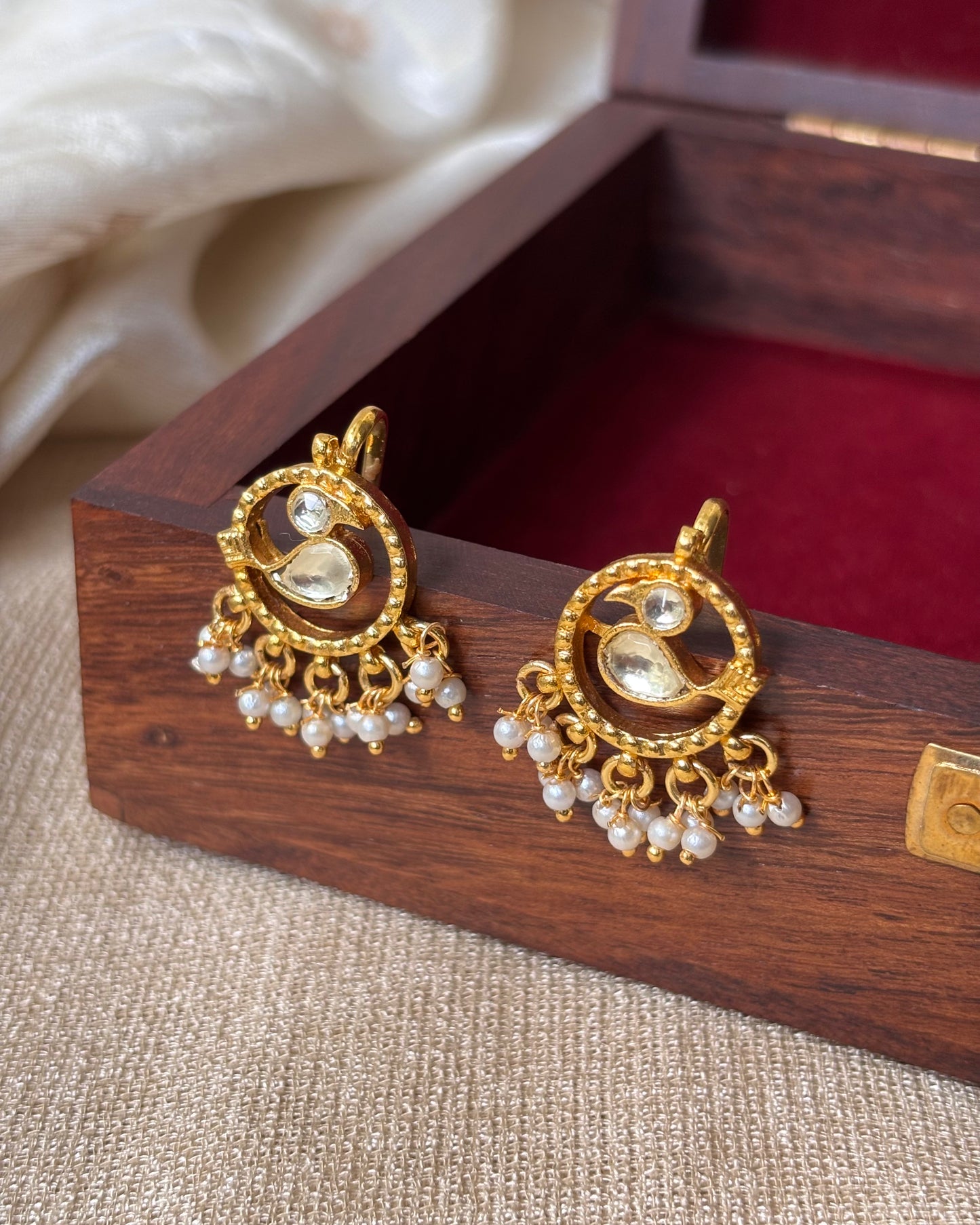 White & GoldHandcrafted Peacock Bugadi – Jadau Kundan Ear Accessory | ER067