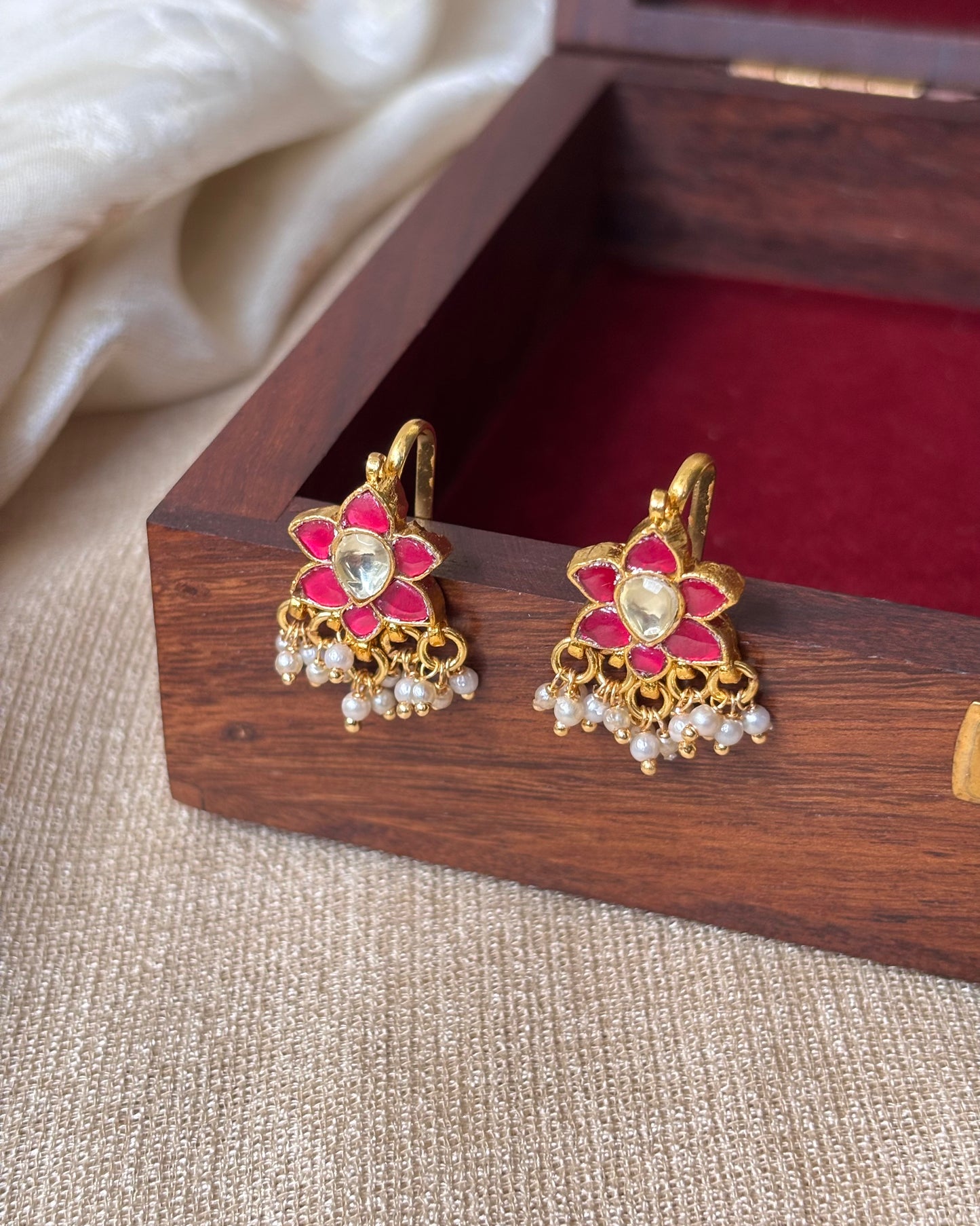 Pink and White Floral Gold-Finish Jadau Bugadi | ER070