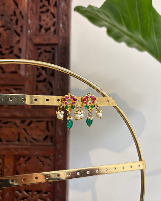 Minimal Floral Stud Earrings | ER198