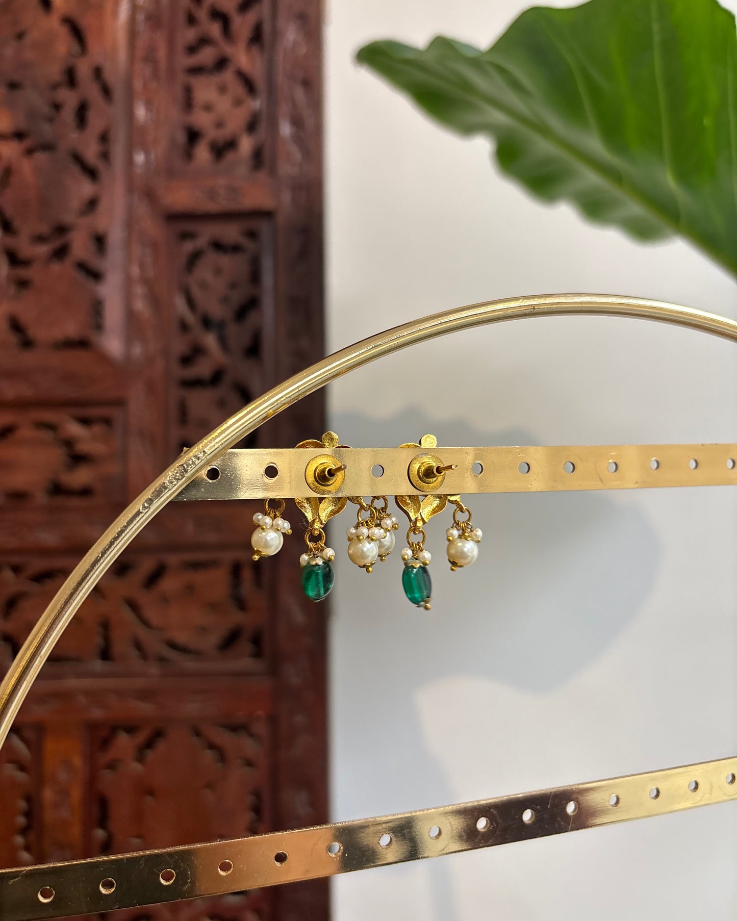 Minimal Floral Stud Earrings | ER198