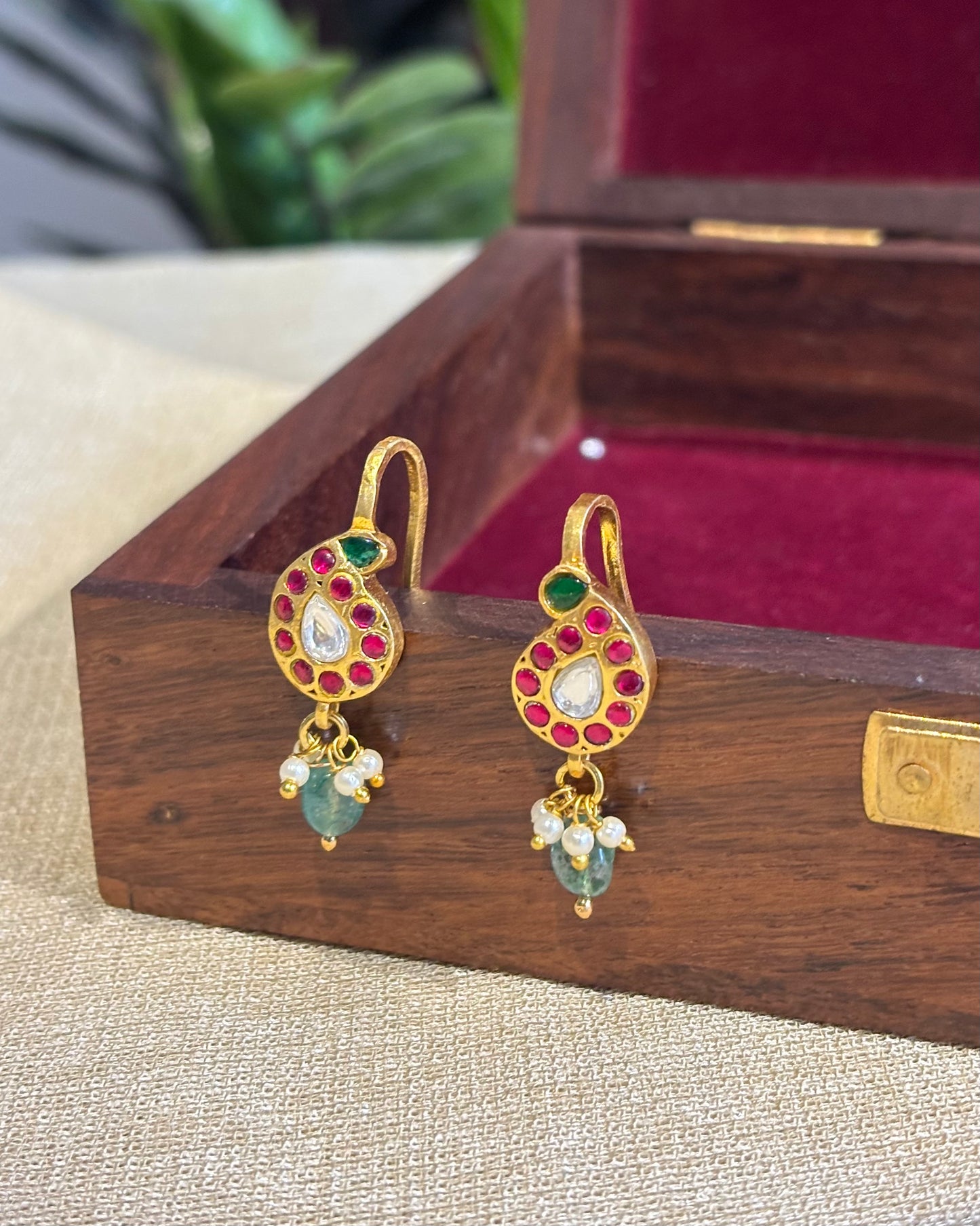 Multicolor Mango Gold-Finish Jadau Bugadi | ER133