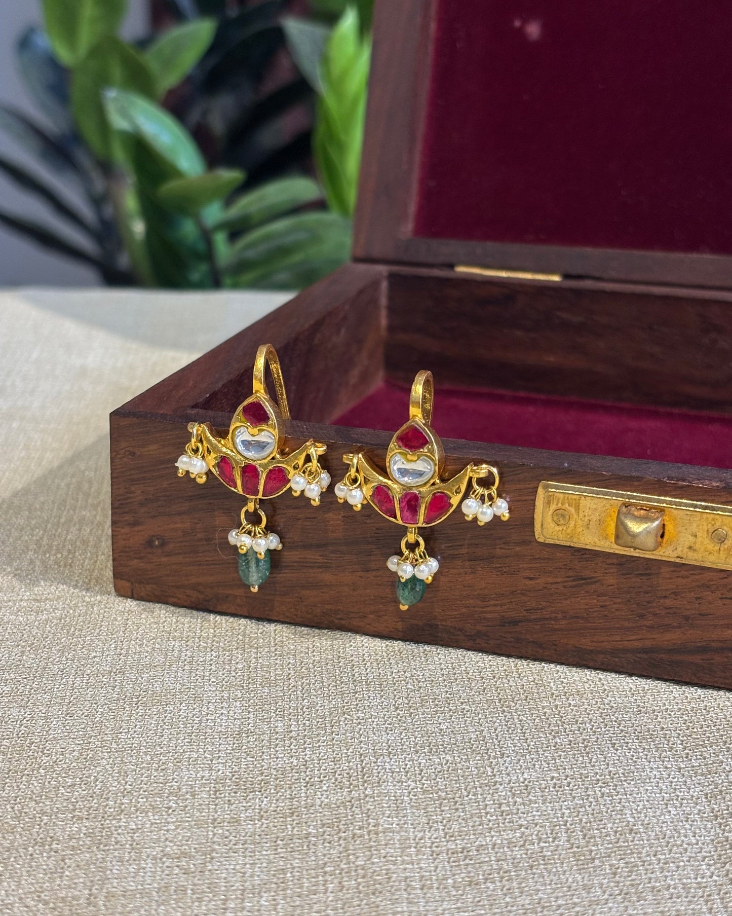 Multicolor Chand Gold-Finish Jadau Bugadi | ER134