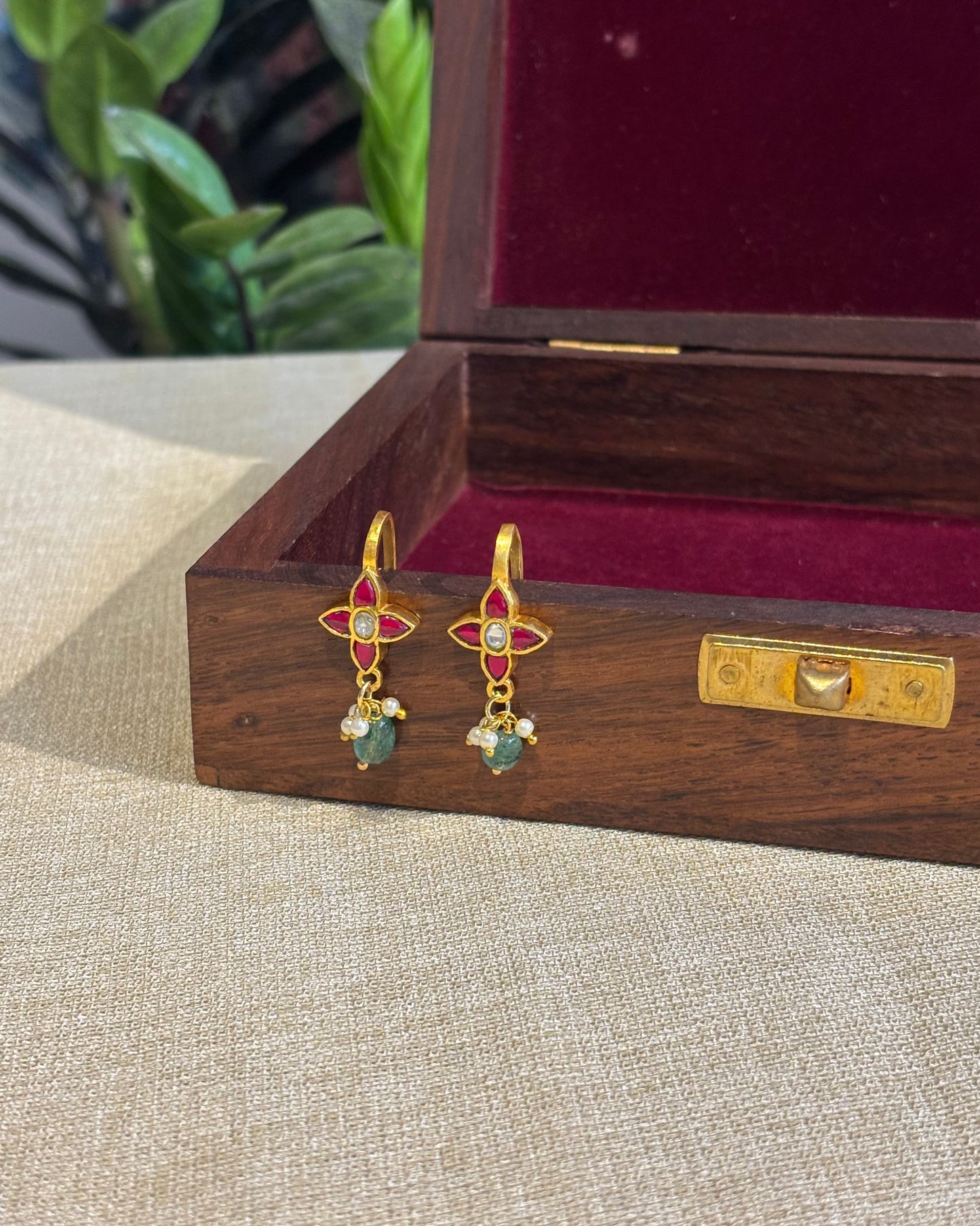 Floral Gold-Finish Jadau Bugadi  | ER135