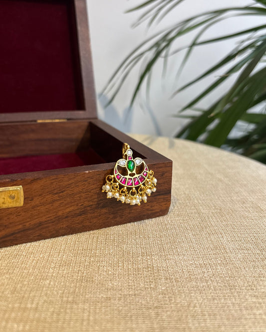 Royal Peacock Jadau Kundan Hair Pendant – Elegance for Your Braids | HA267