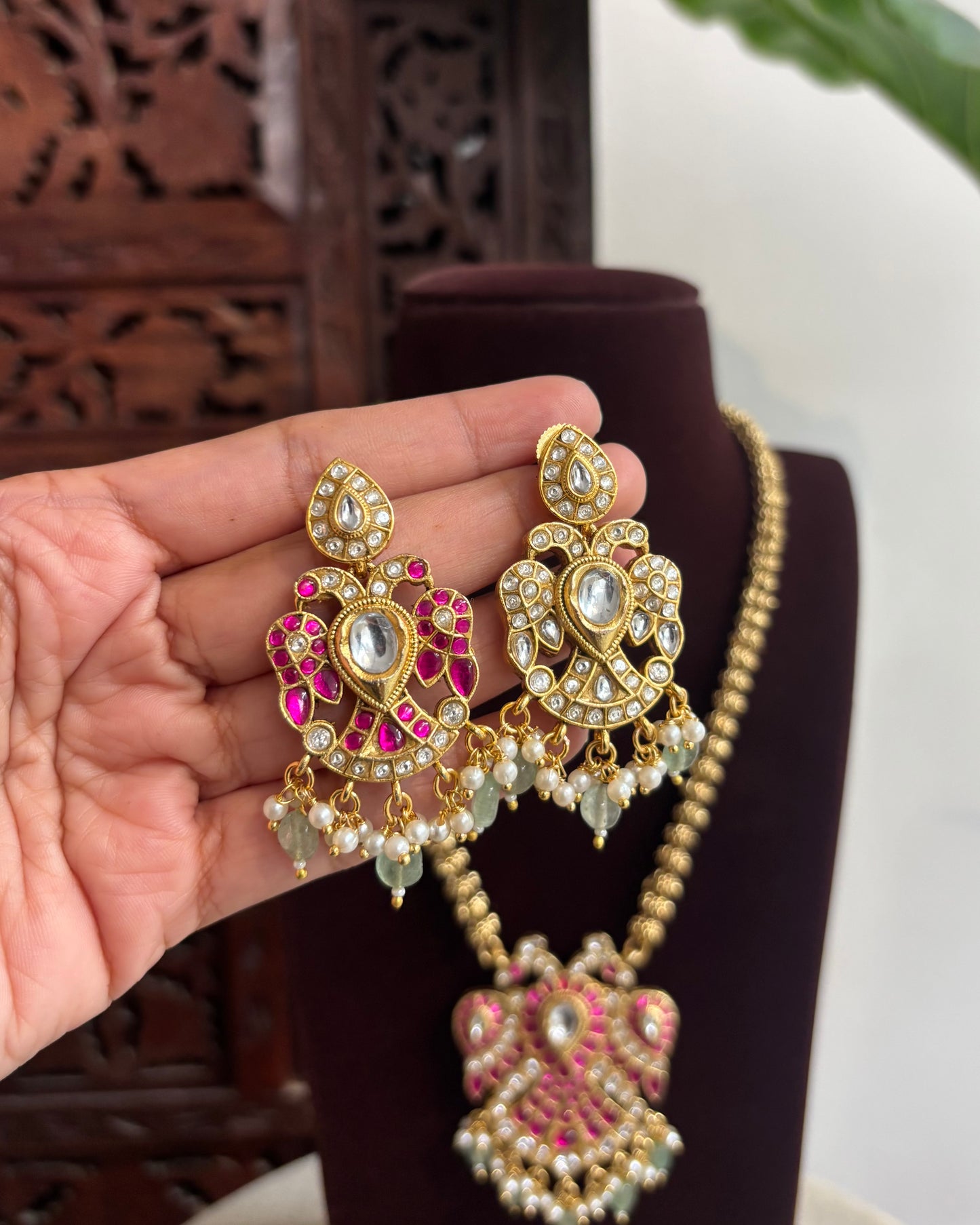 2-in-1 Gandaperunda Reversible Necklace Set – Multicolour & White with Matching Earrings | NC279