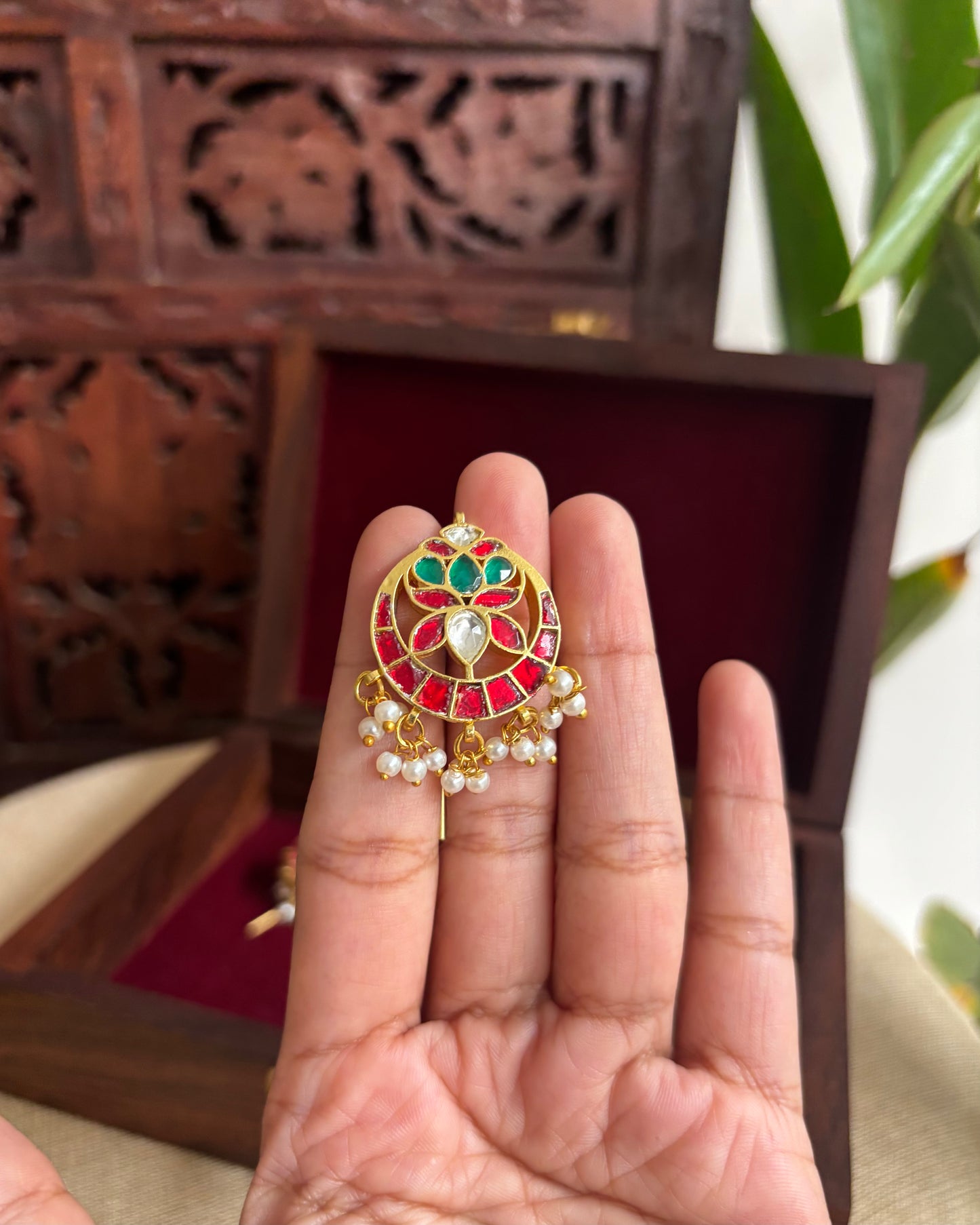 Handcrafted Floral Hair Pins – Jadau Kundan & Pearls | HA166