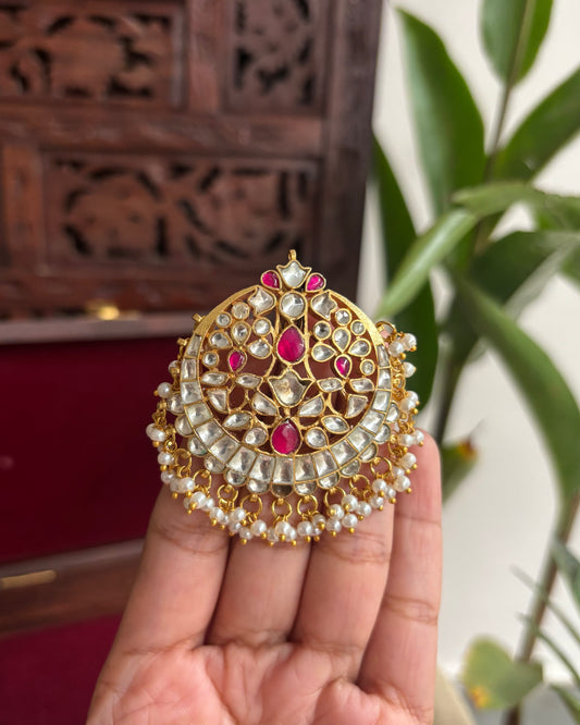 Intricate Floral Round Jadau Kundan Pendant | HA170