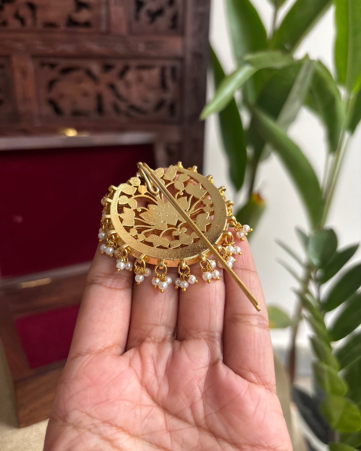 Intricate Multicolor Lotus Floral Round Jadau Kundan Pendant | HA172