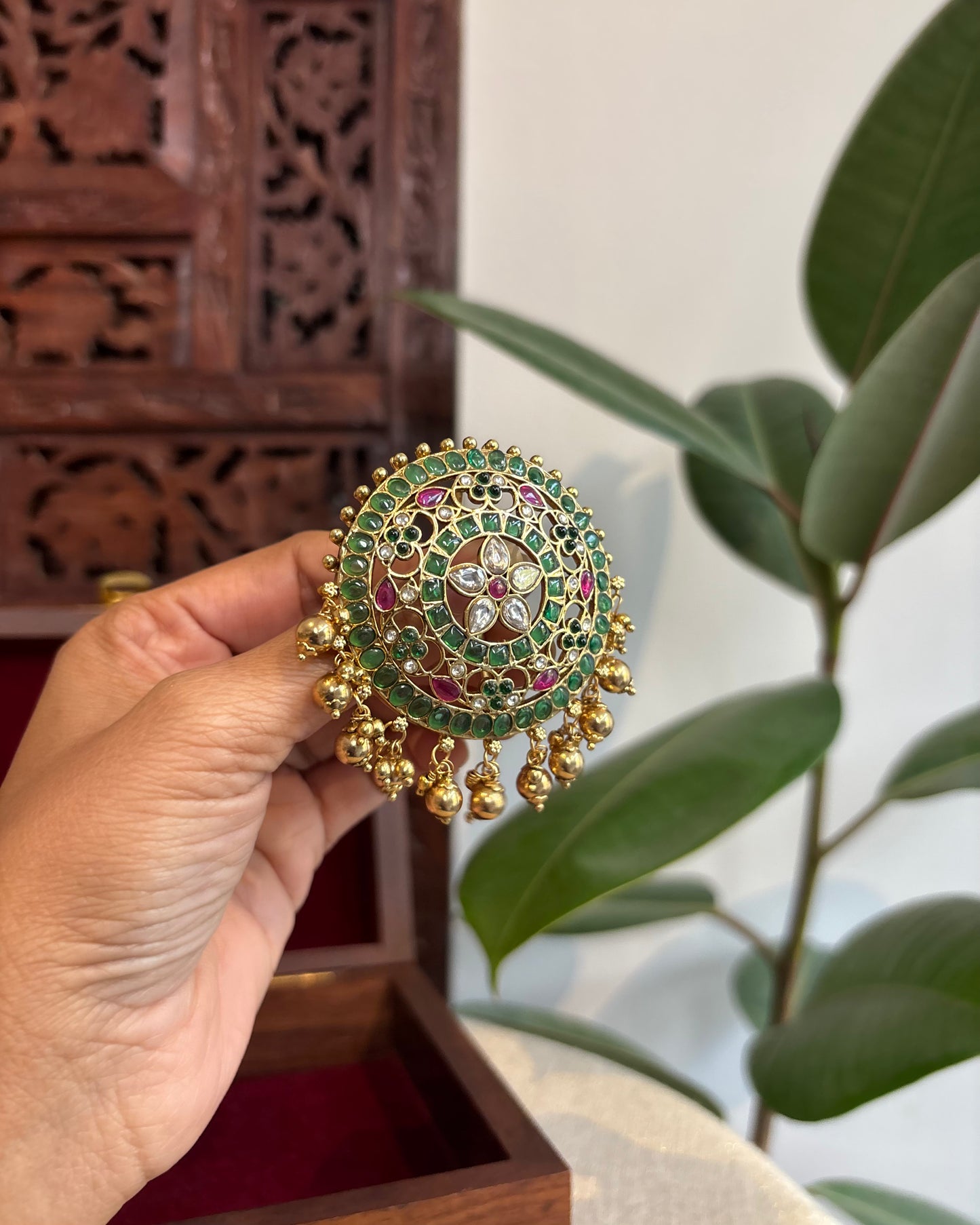 Kemp Floral Round Hair Pendant – Traditional Bridal Hair Jewellery | HA224