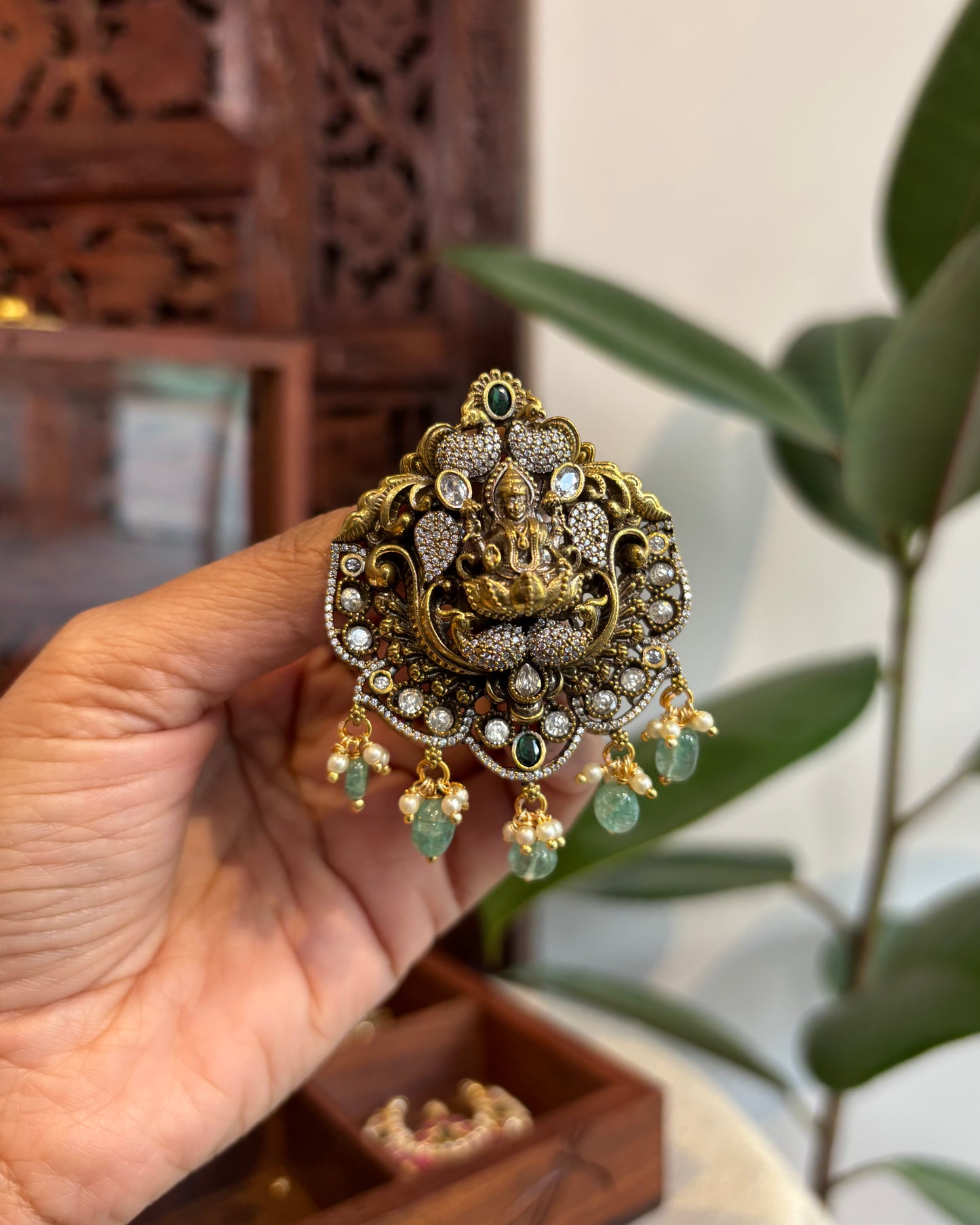 Victorian Lakshmi Pendant – Heritage-Inspired Antique Finish | HA219