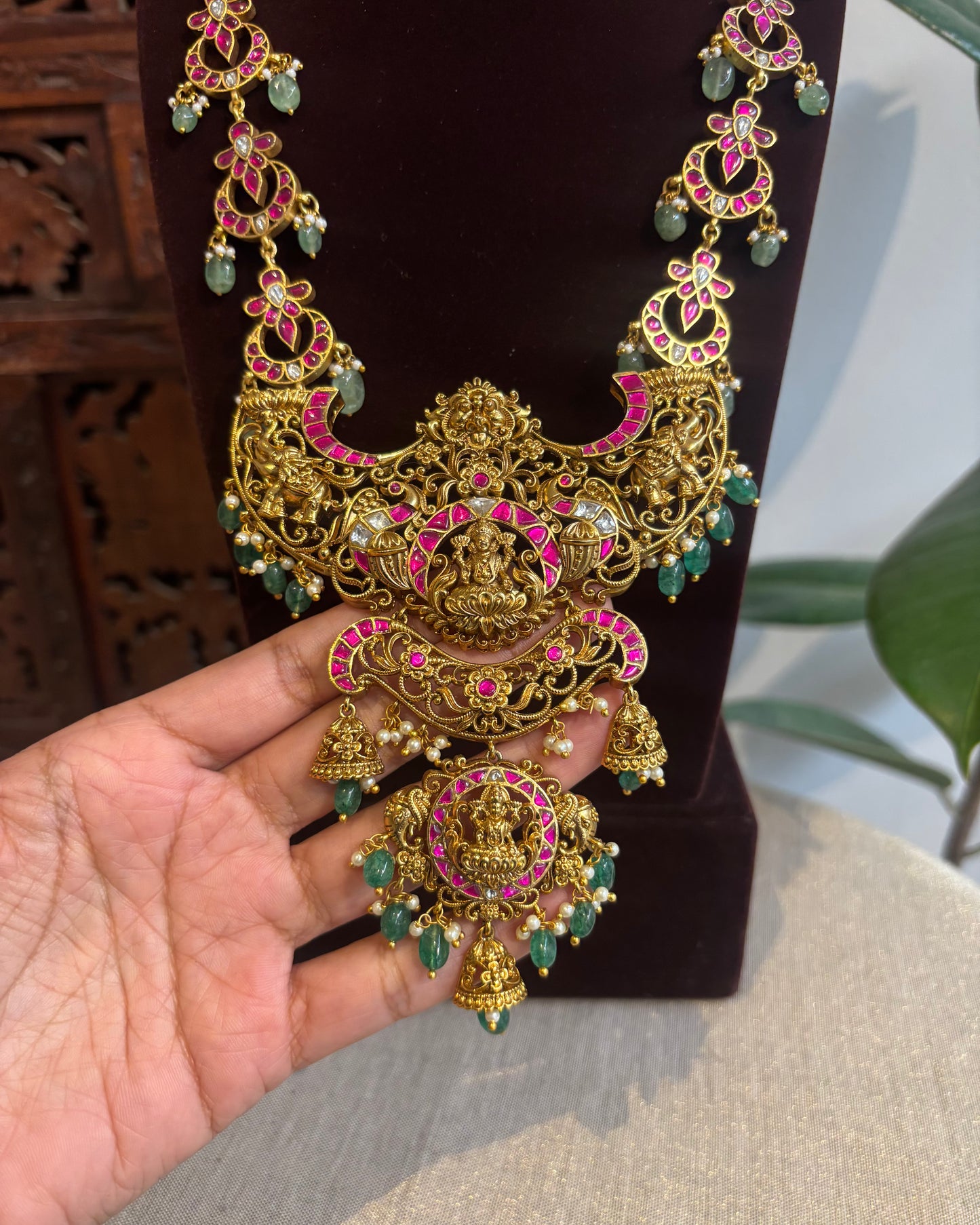 Lakshmi Haram – Antique Lakshmi Centrepiece with Jadau Kundan Floral Chain & Matching Earrings| NC282