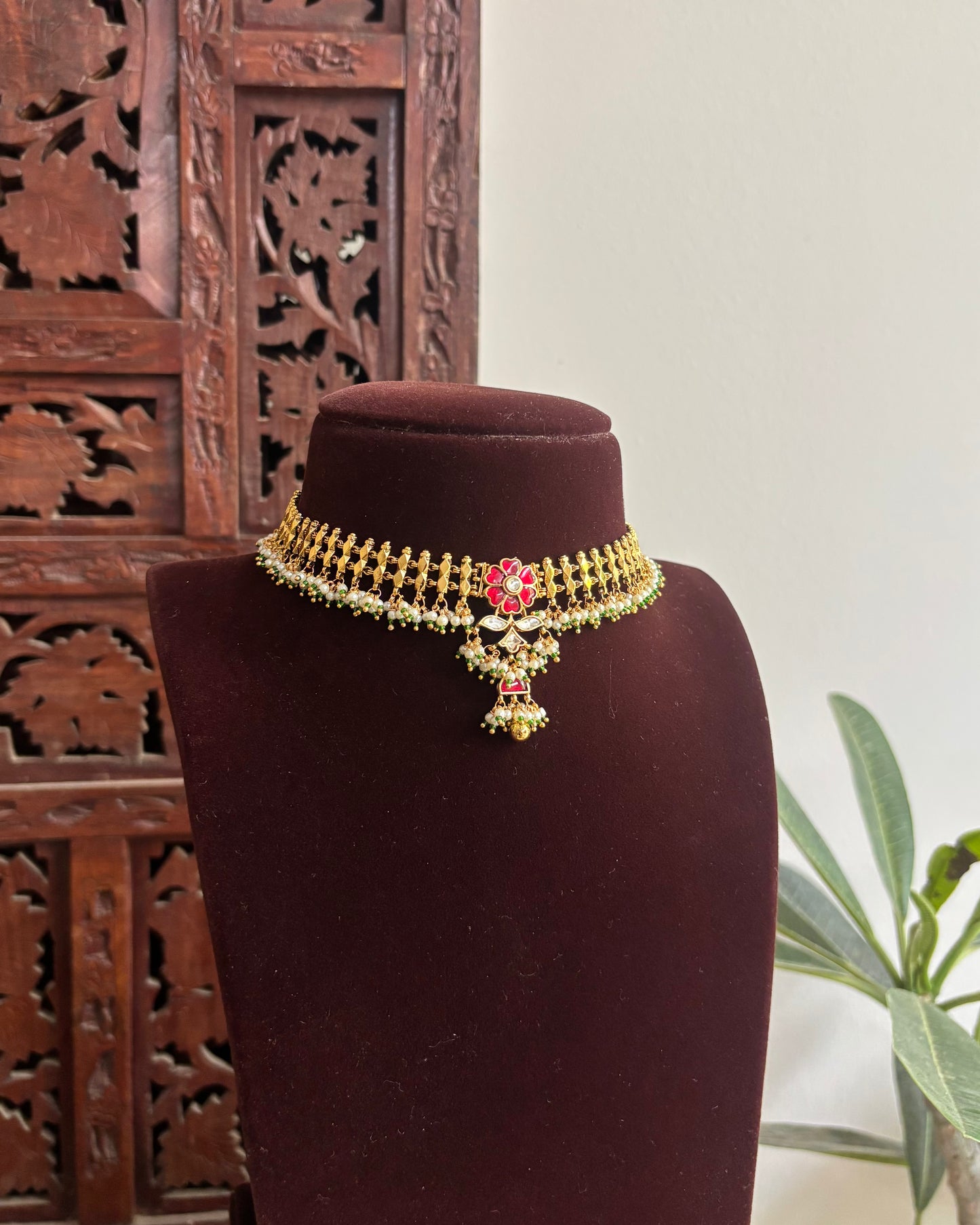 Goldplated Kundan Floral Choker with Earrings | NC546