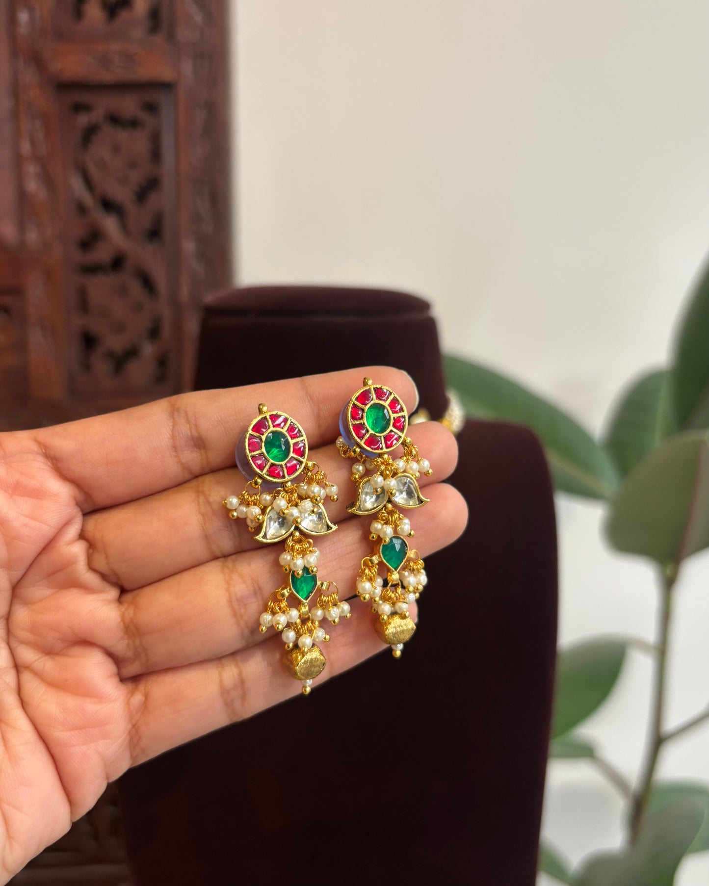 The Garland – Antique Floral Choker | Varna Edit | NC283