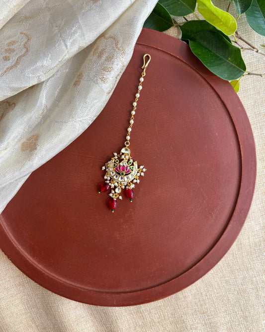 Jadau Kundan Lotus Maang Tikka with Pearl Chain | MT162