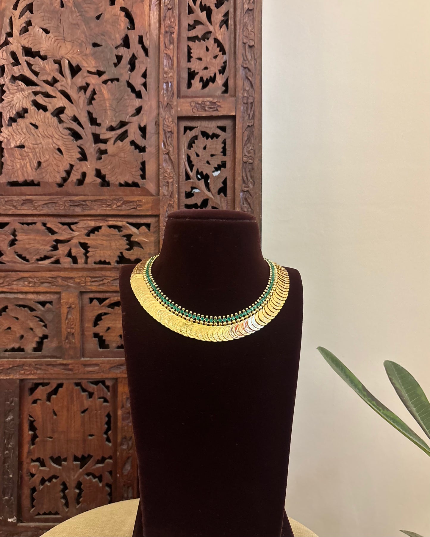 Lakshmi Kaasu Necklace with Stones | Green | NC583