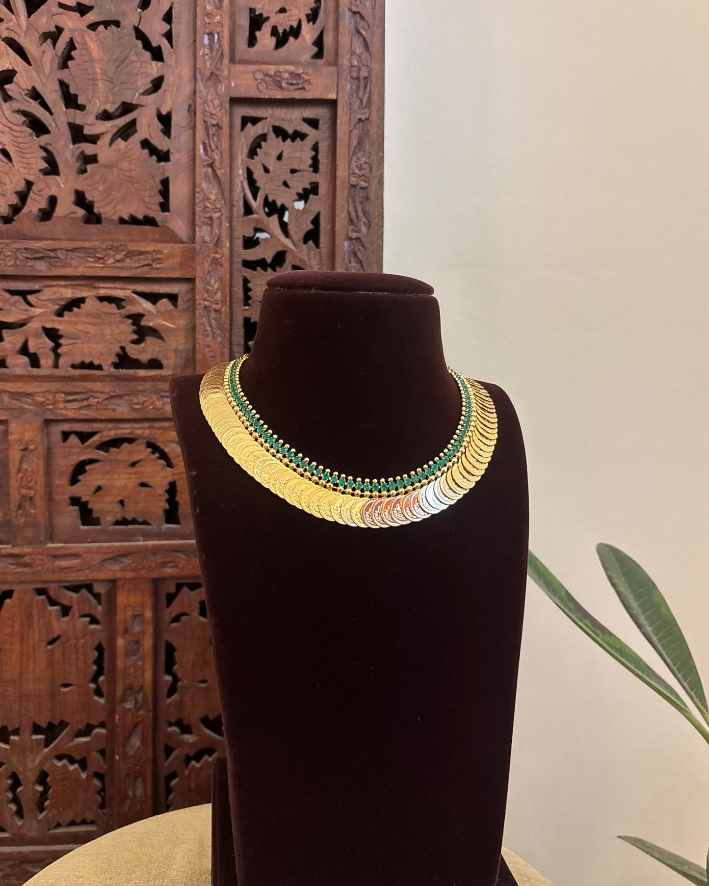 Lakshmi Kaasu Necklace with Stones | Green | NC583
