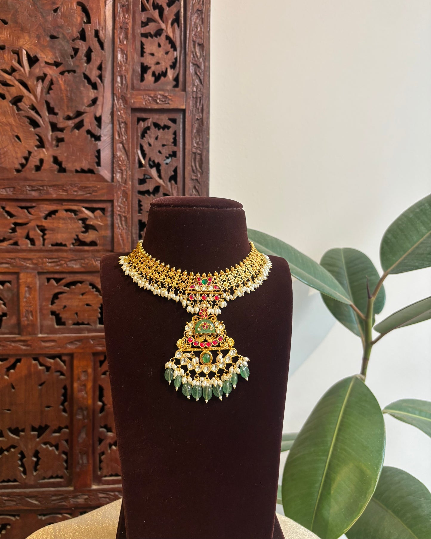 Kundan Statement Necklace with Lotus Pendant and Matching Earrings | NC289