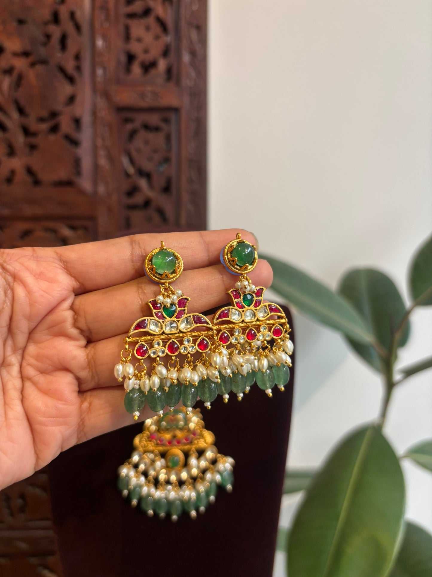 Kundan Statement Necklace with Lotus Pendant and Matching Earrings | NC289