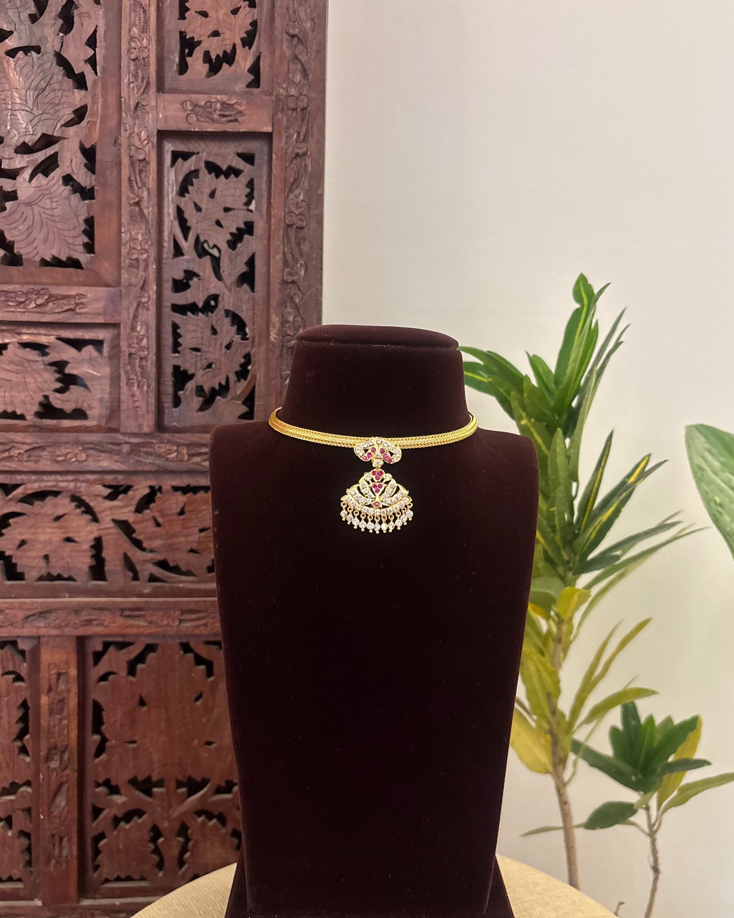 Floral Motif Impon Pendant Attigai Necklace – Multi Colour | NC593